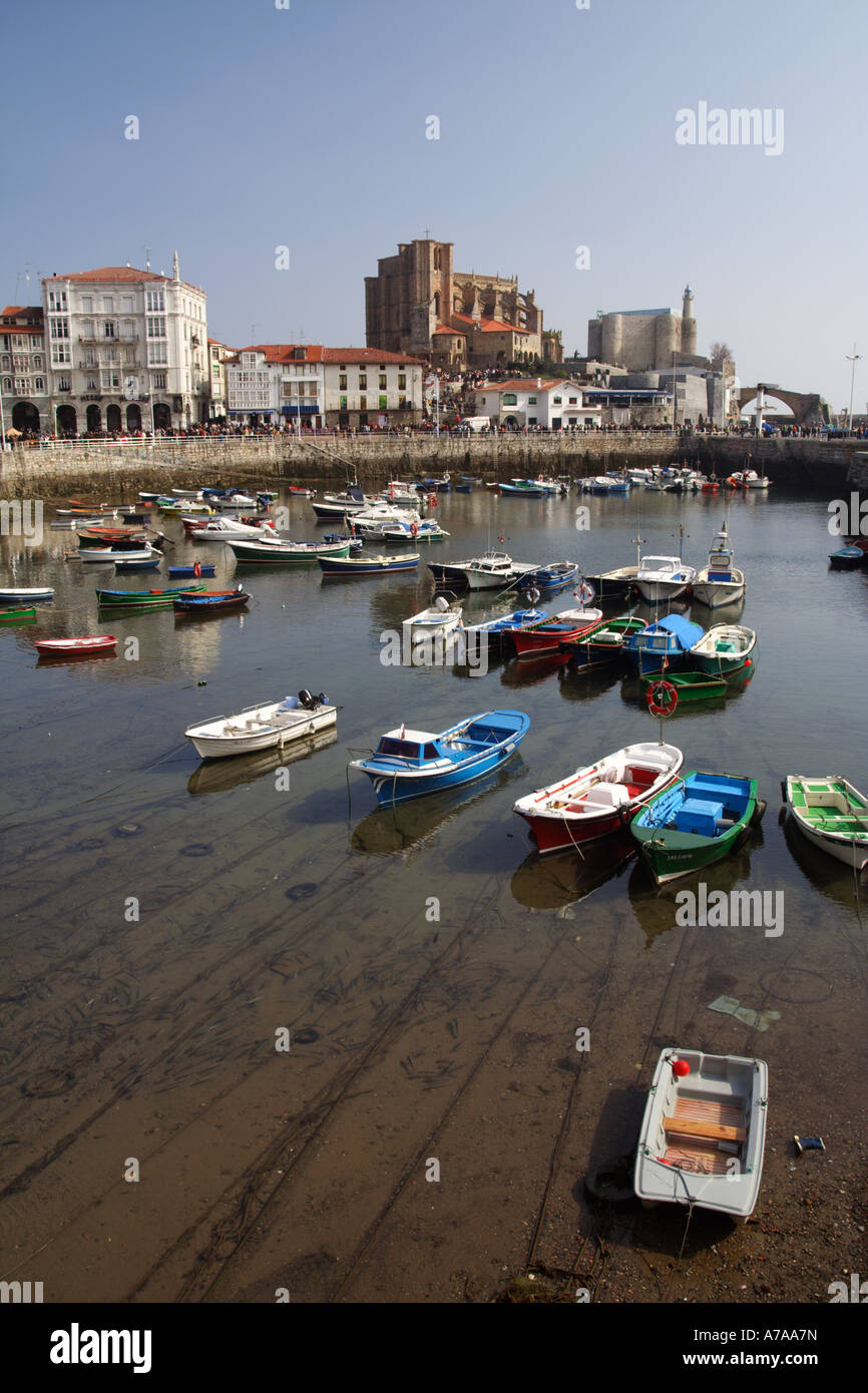 Good weather in northern spain hires stock photography and images Alamy