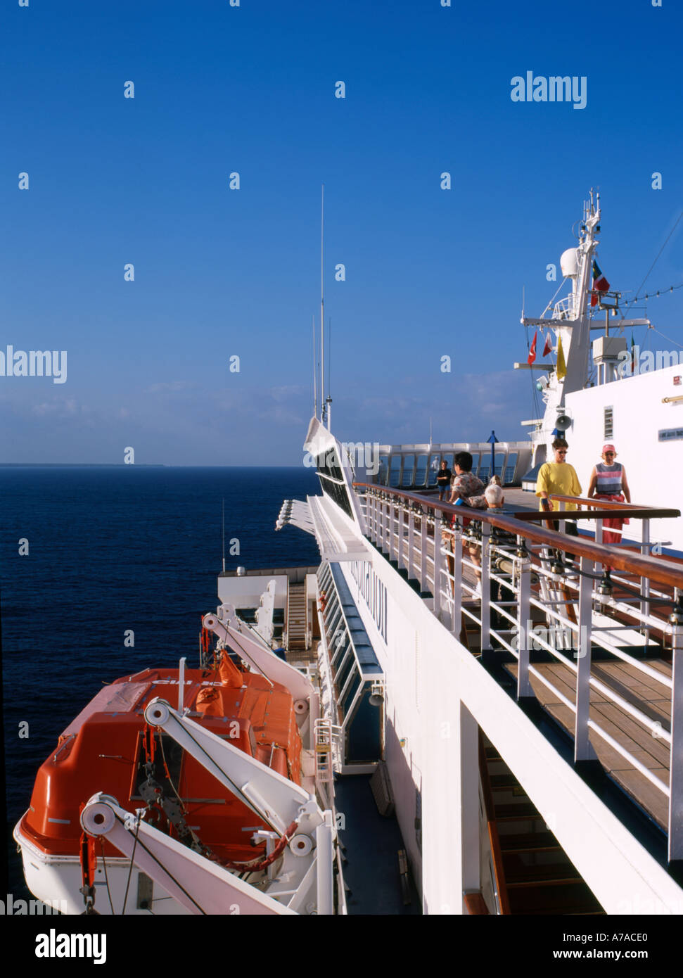 Cruise ship passengers deck hi-res stock photography and images - Alamy