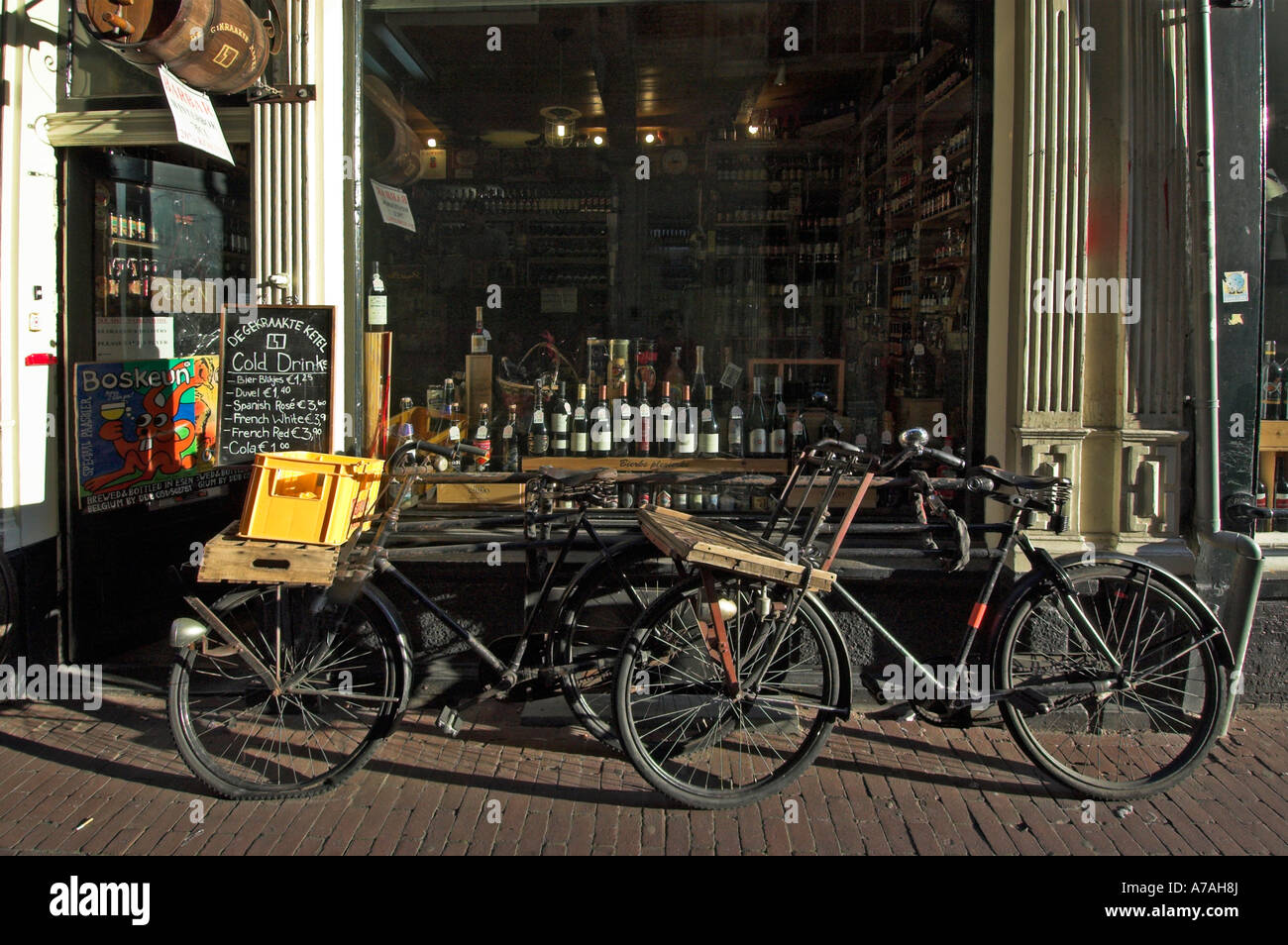 Delivery bikes hires stock photography and images Alamy