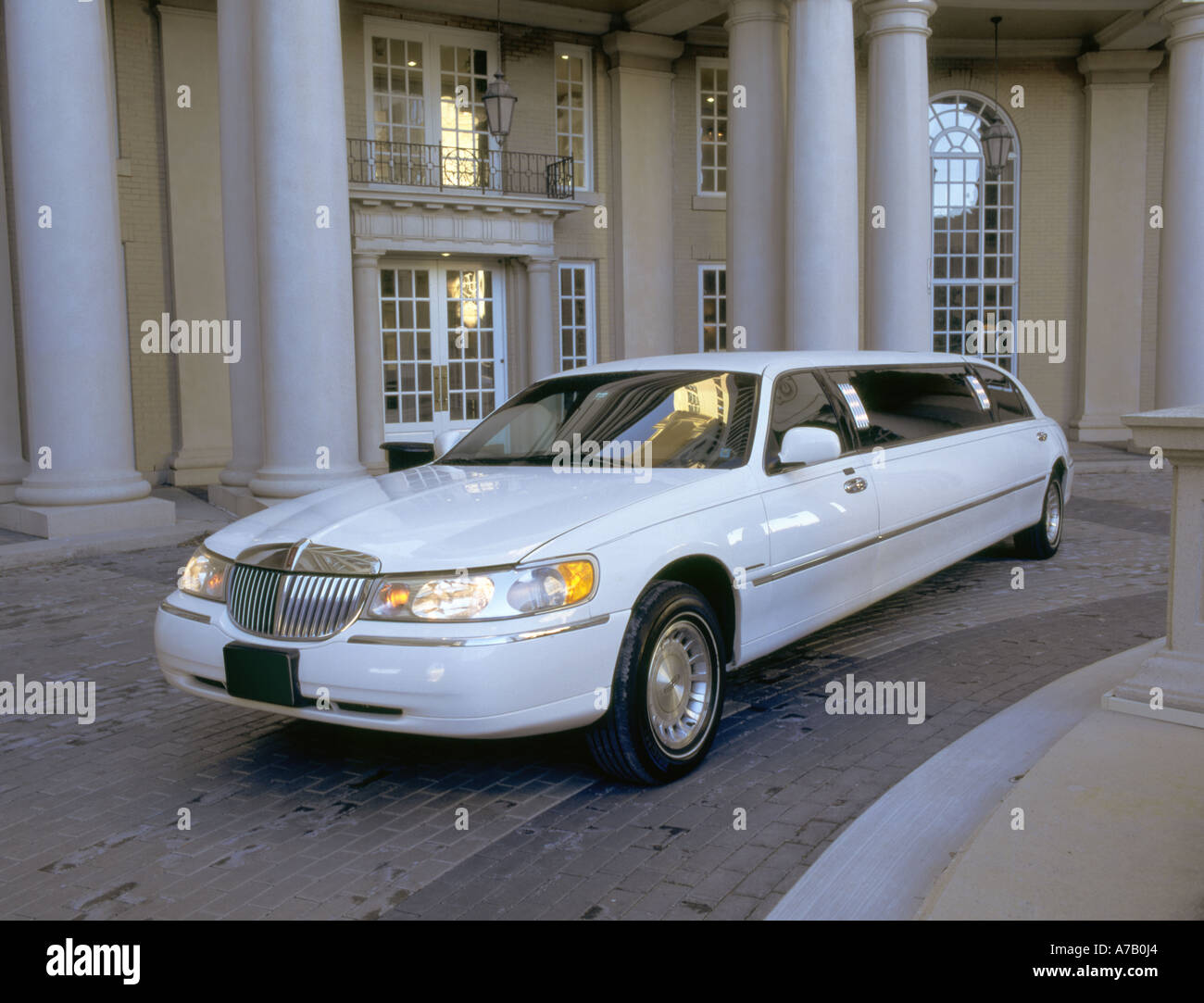 White stretch limousine Stock Photo - Alamy