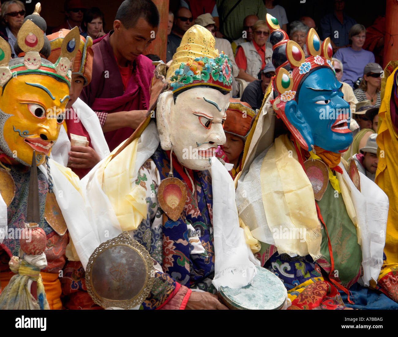 Indian masks hi-res stock photography and images - Page 11 - Alamy