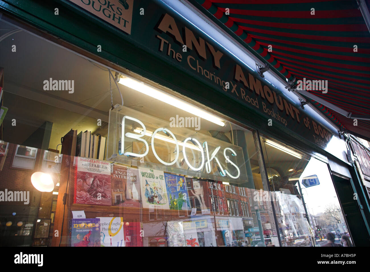 Charing cross road book hires stock photography and images Alamy