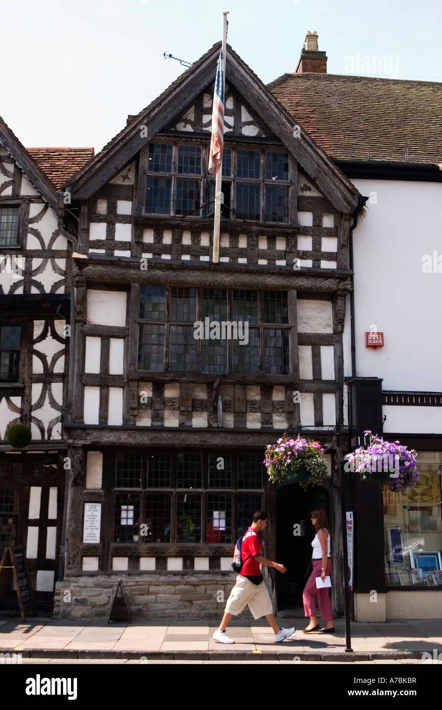 Harvard House home of Katherine Rogers mother of John Harvard founder