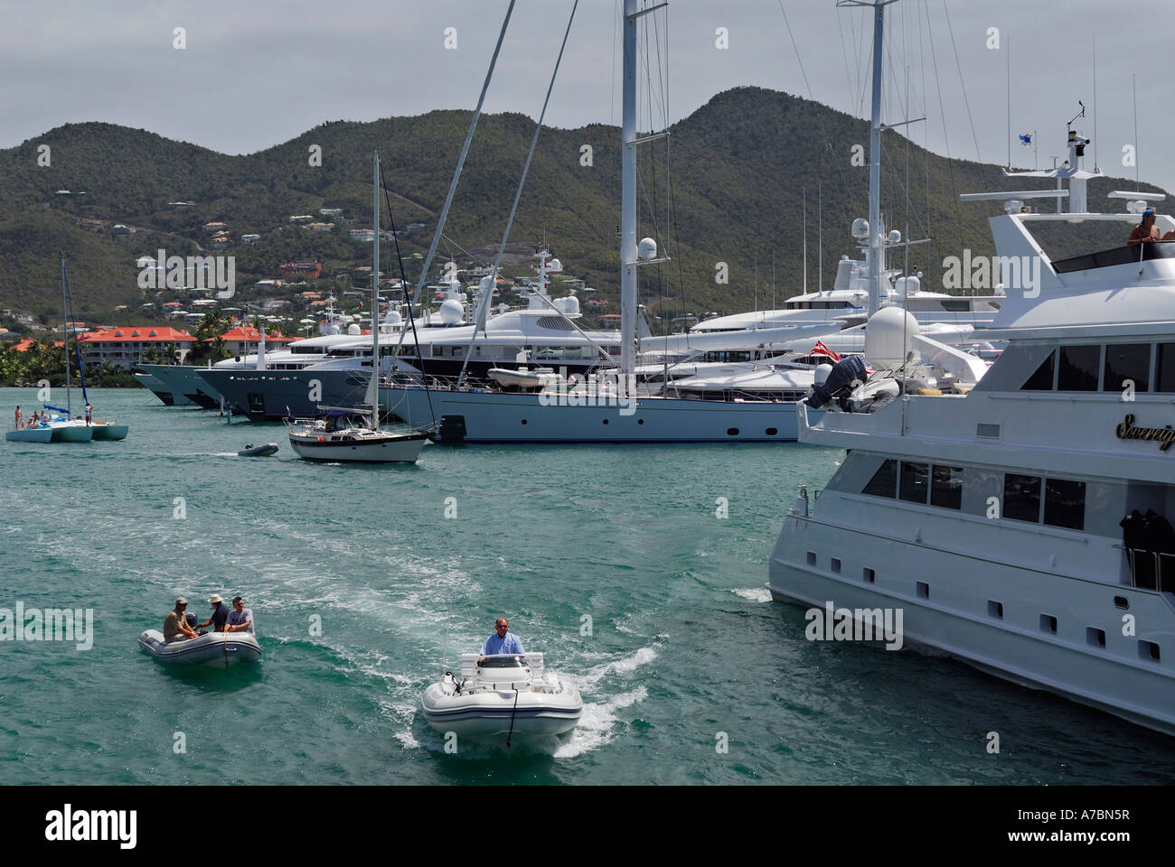 Cole bay sint maarten hires stock photography and images Alamy