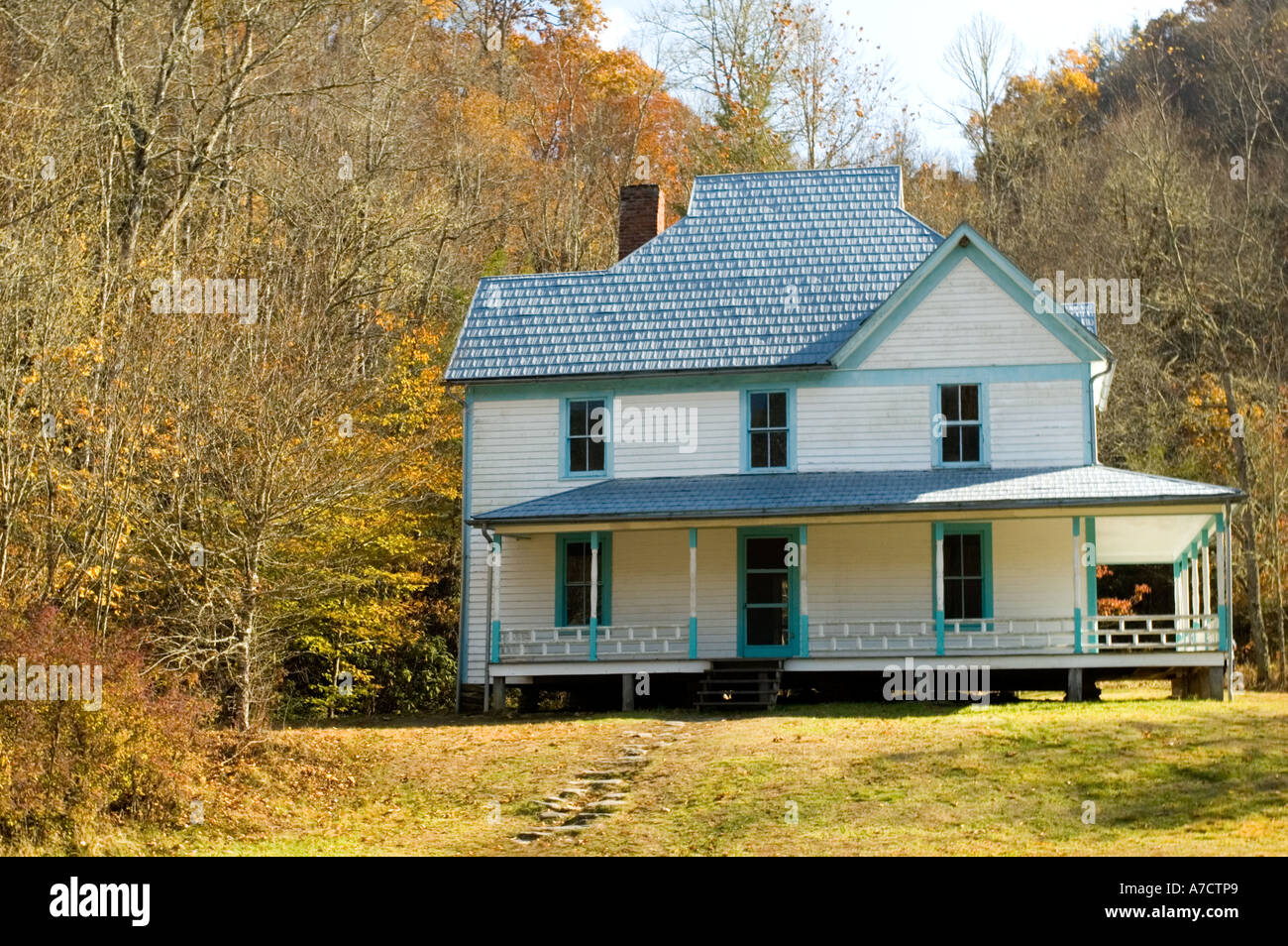 The Caldwell Place Historic Log Cabin At Cataloochee Valley In