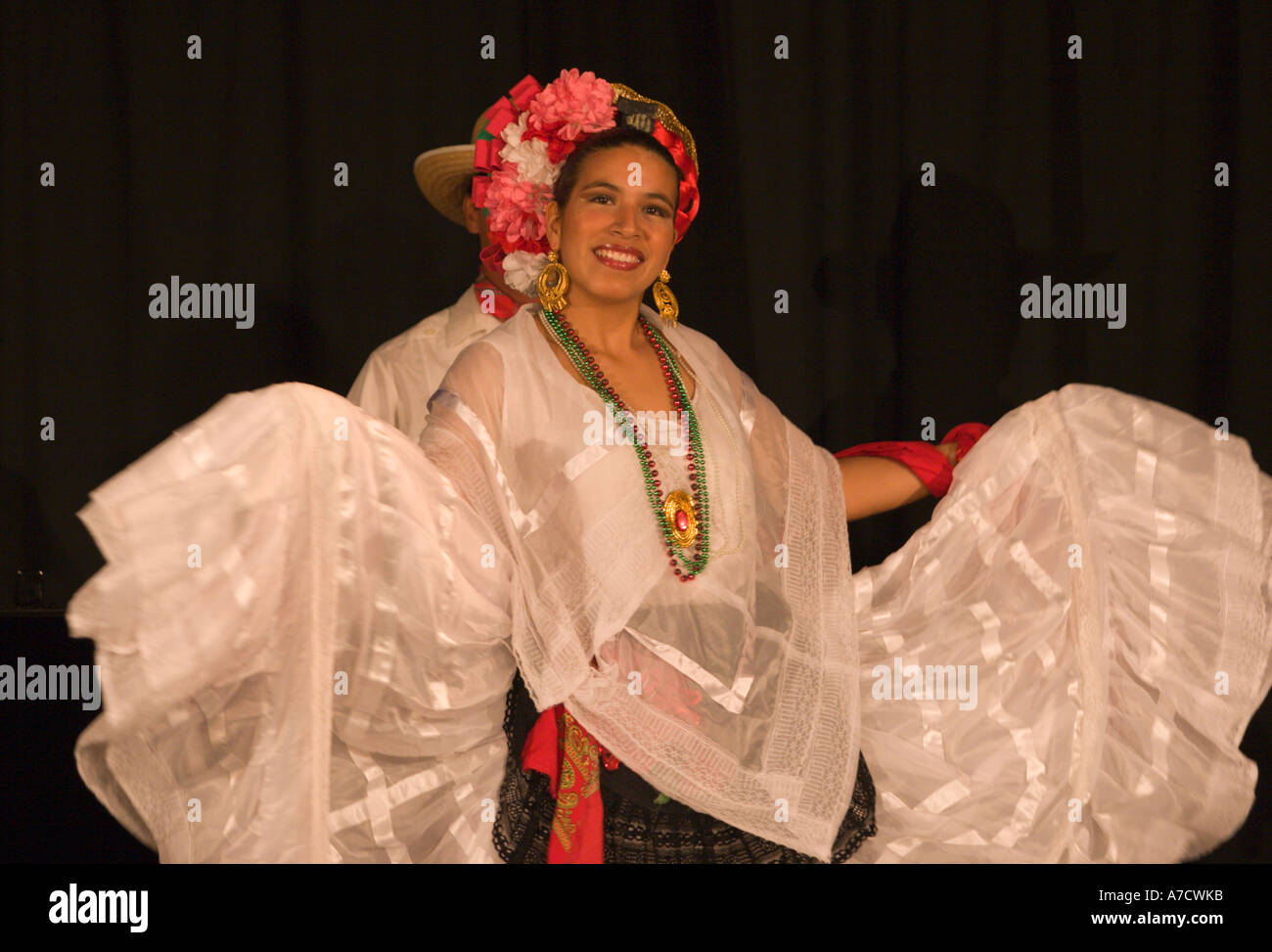 Beautiful dancer in mexican costume hi-res stock photography and images -  Alamy