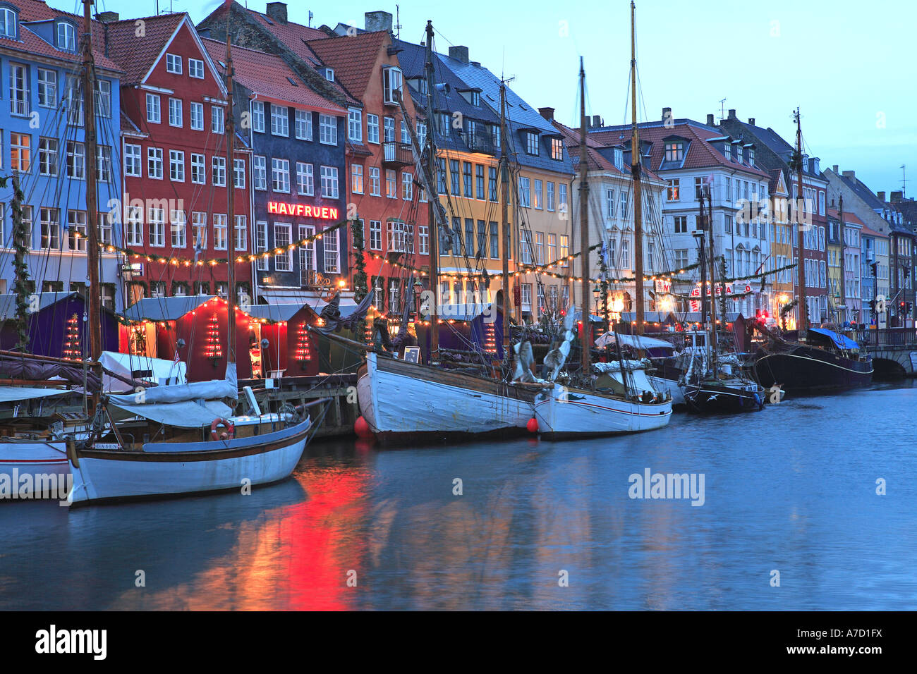 Nyhavn, Christmas Market, Copenhagen Stock Photo Alamy