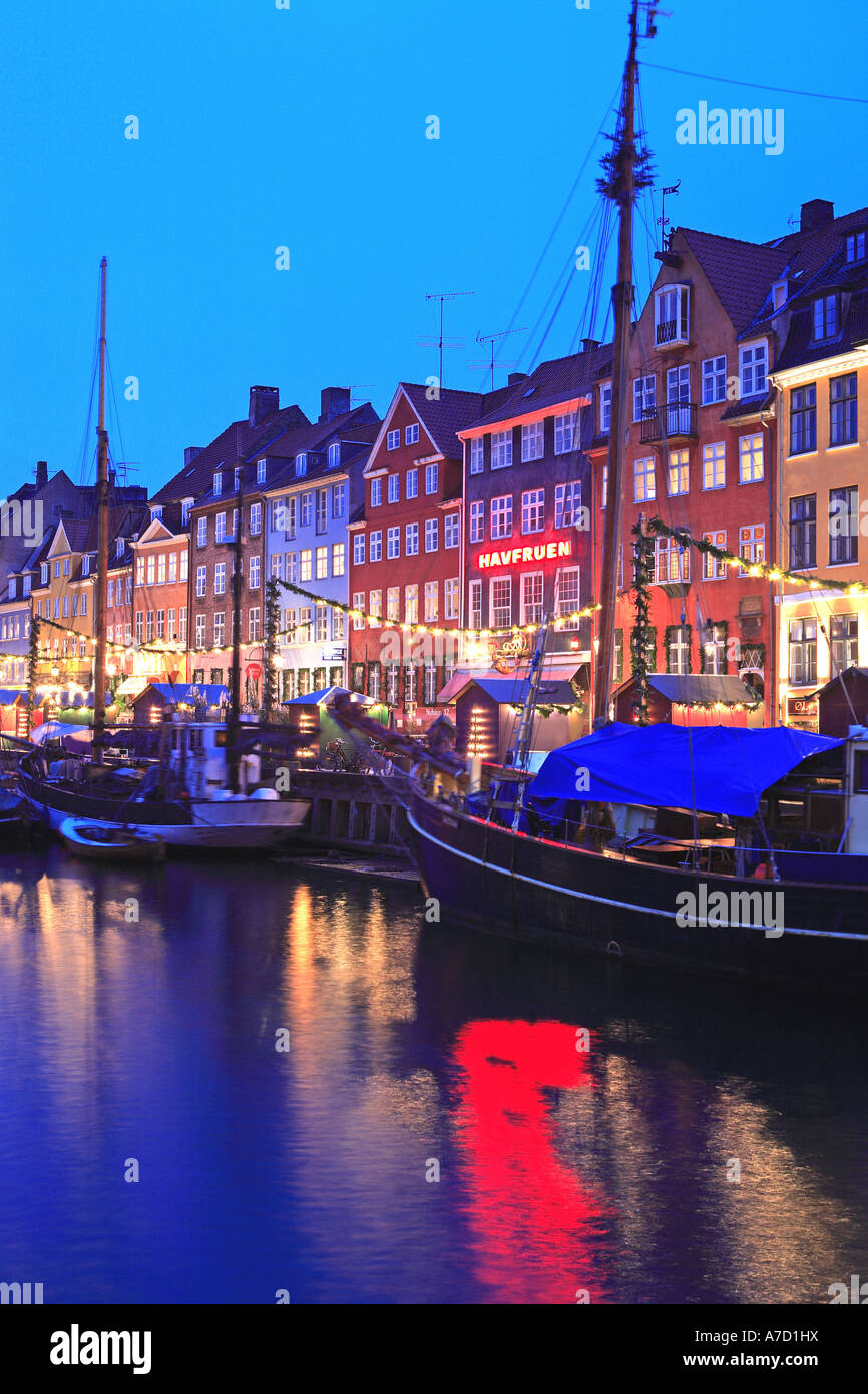 Nyhavn, Christmas Market, Copenhagen Stock Photo Alamy