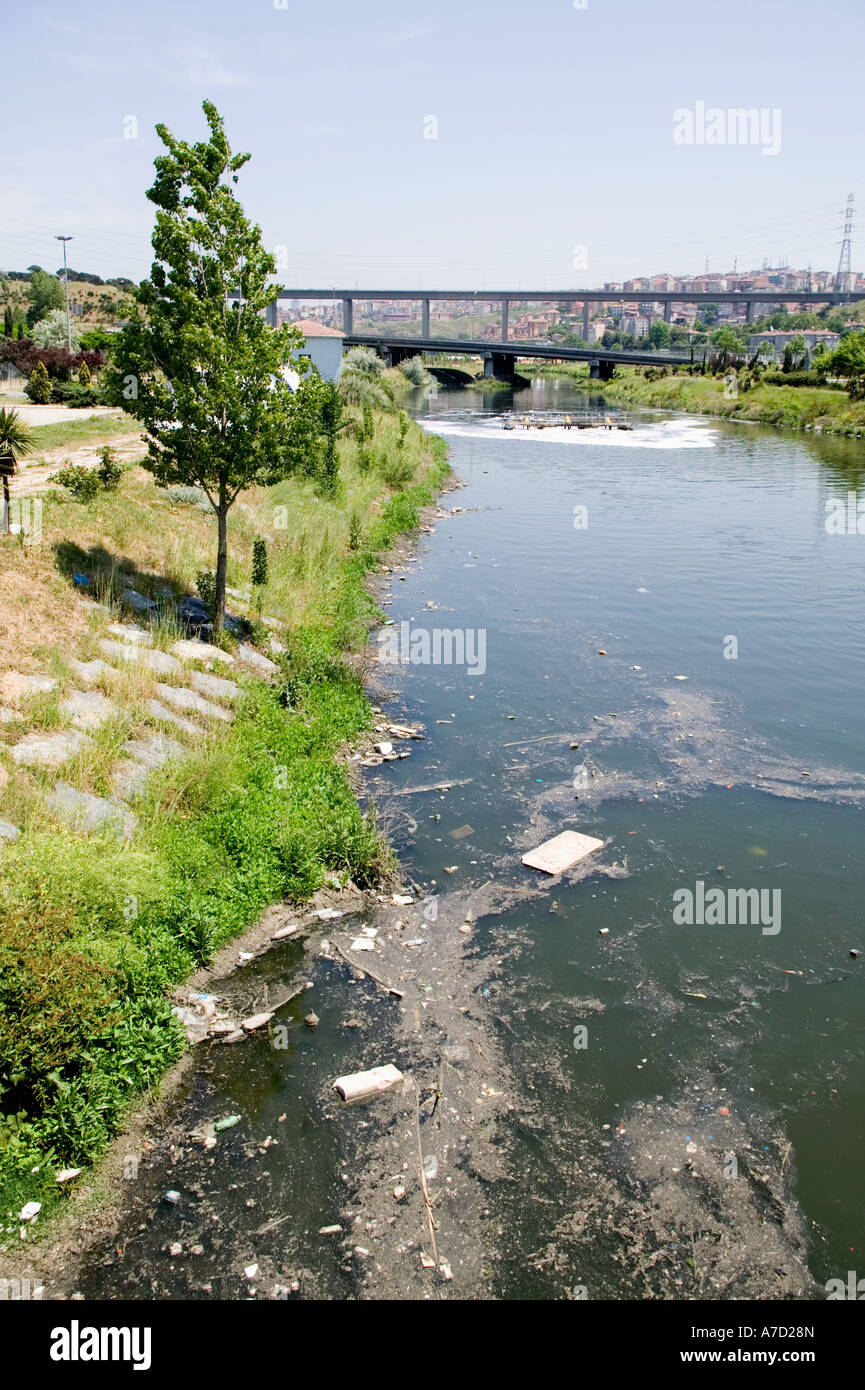 Polluted river in the heart of Istanbul Stock Photo - Alamy