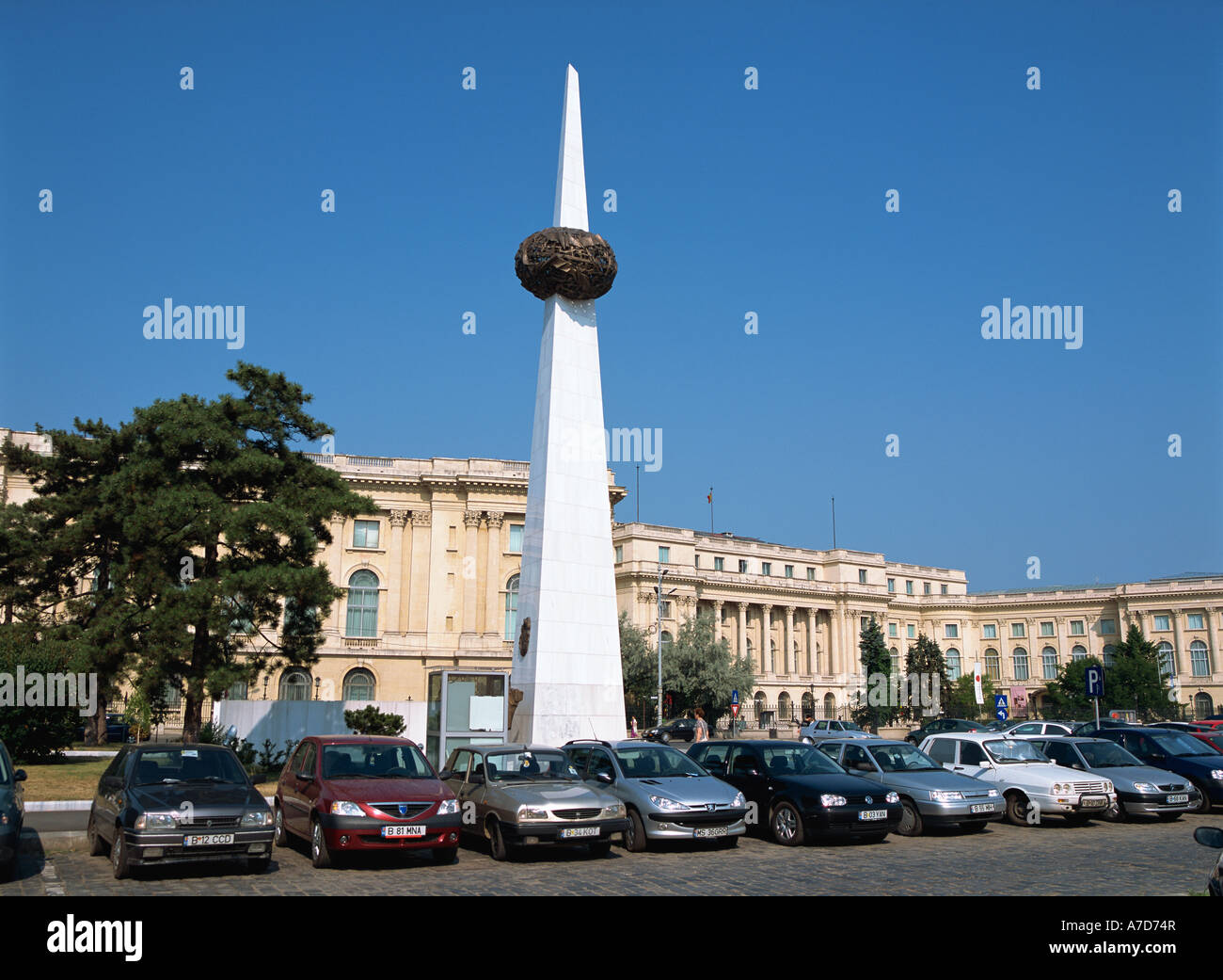 Revolution Square, Memorial Of Rebirth Pillar Stock Photo - Alamy