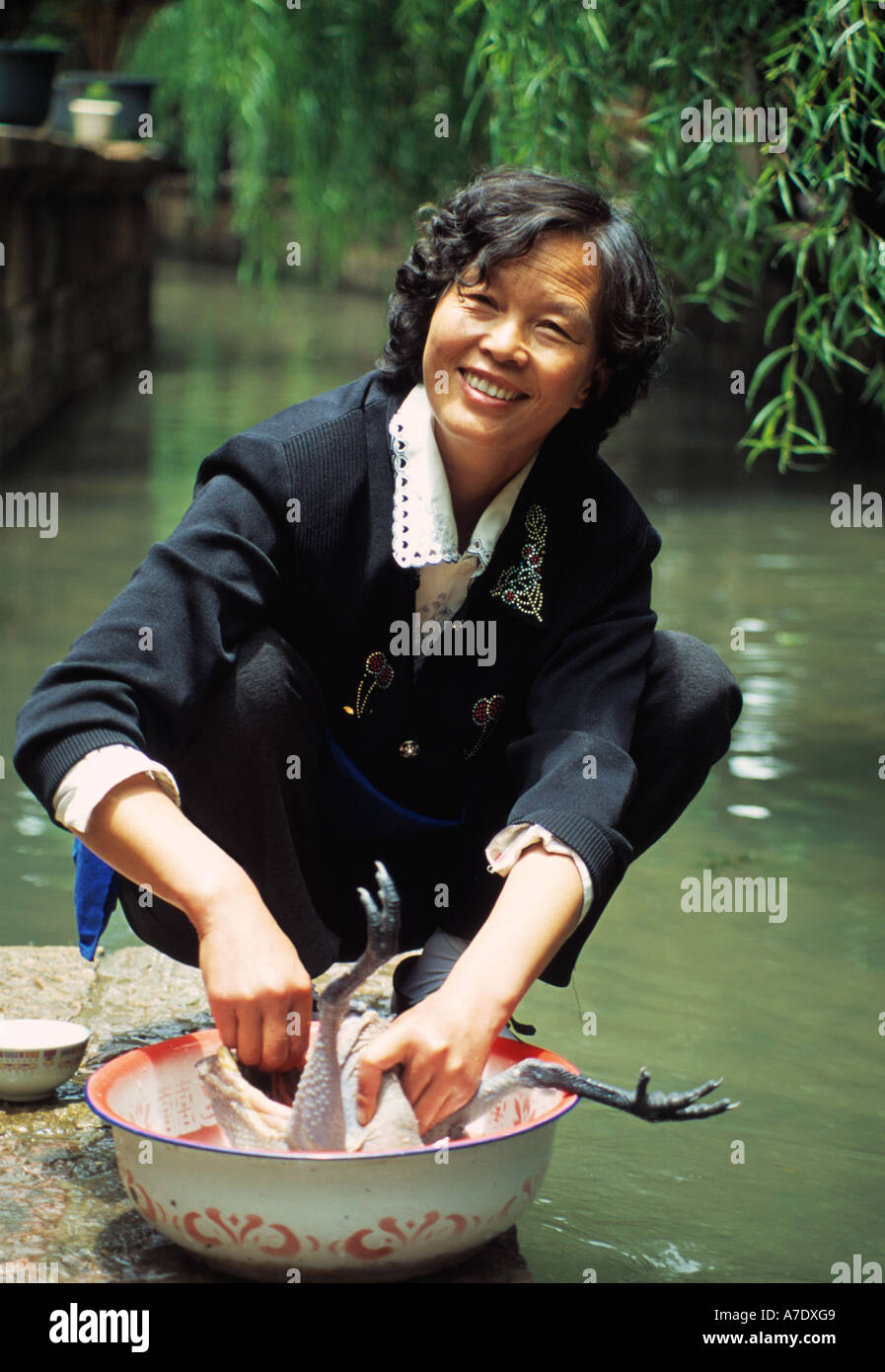 Killing chicken hi-res stock photography and images - Alamy