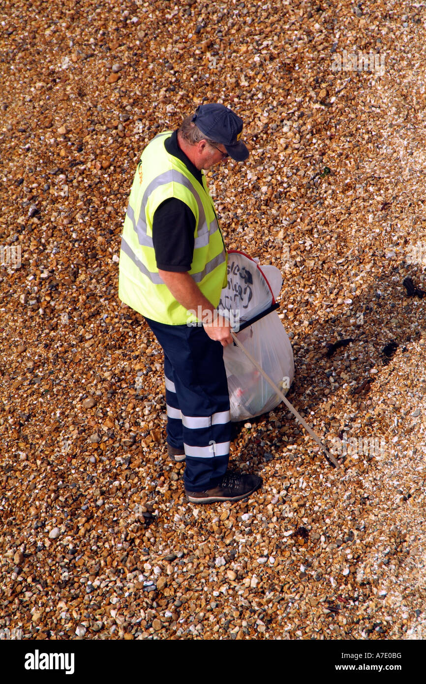 Rubbish collection Litter collecting on the beach in Portsmouth England UK Stock Photo