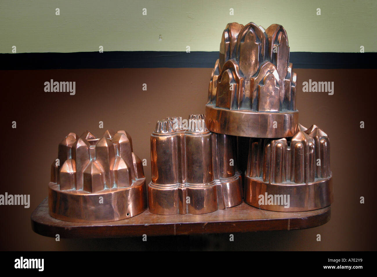 Old Copper Kitchen Moulds Stock Photo Alamy