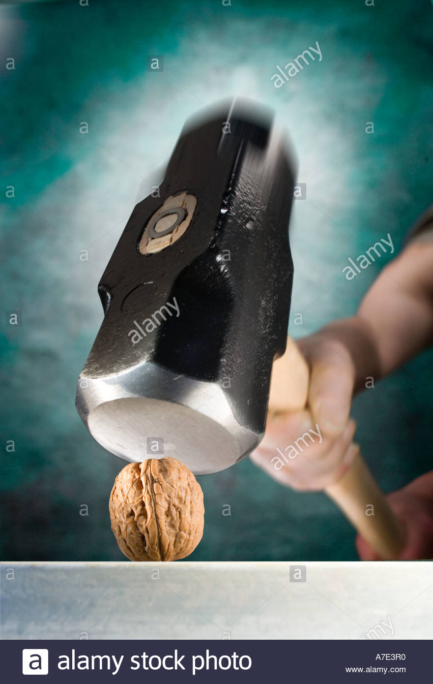 Red Sledge Hammer Stock Photos & Red Sledge Hammer Stock Images Alamy