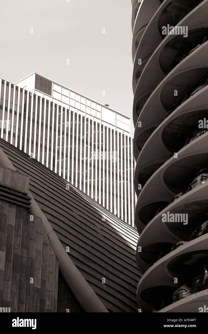 Architecture forms lines circle cylinder of Marina City, Chicago IL ...
