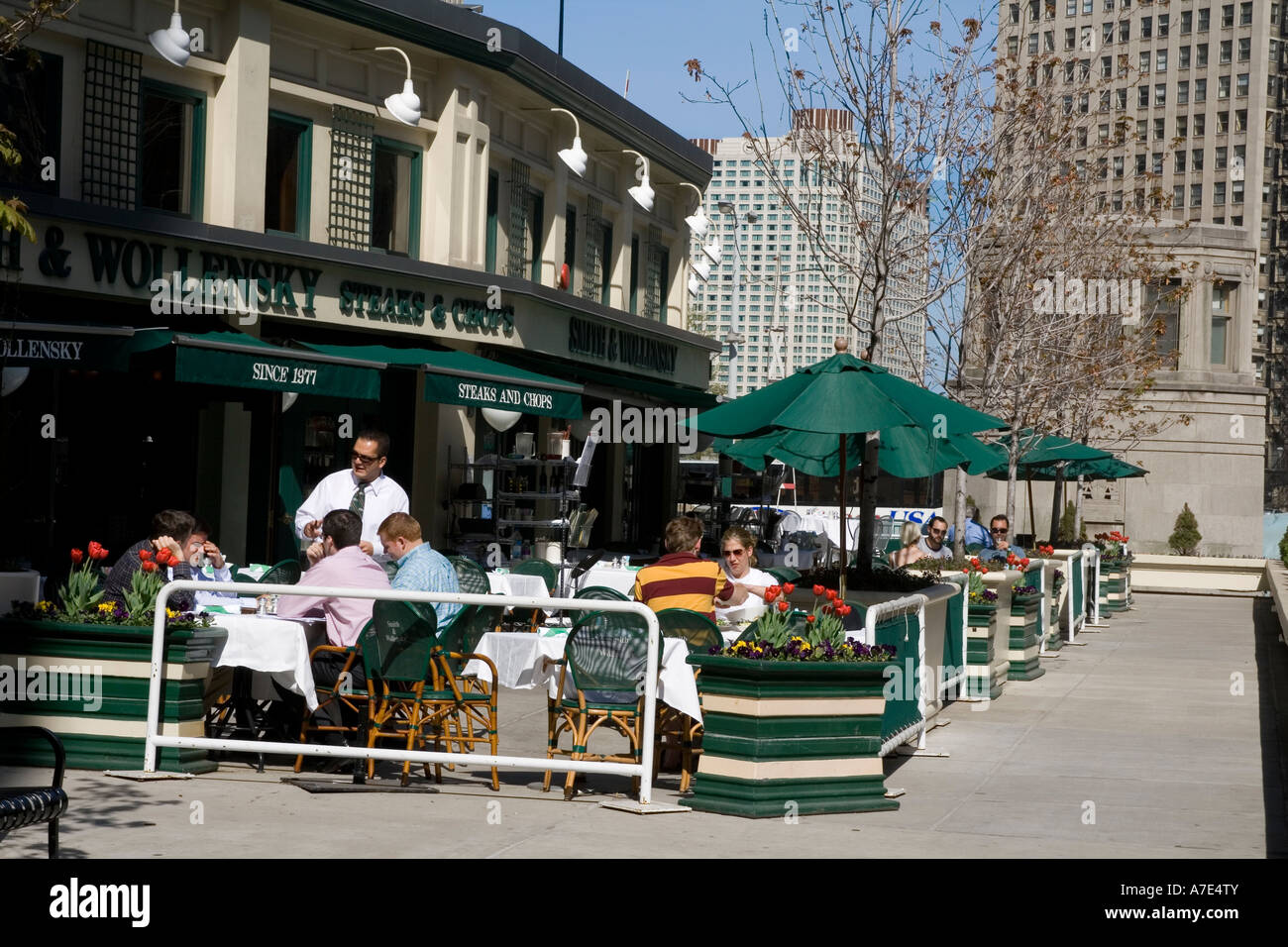 Smith And Wollensky Restaurant Chicago Illinois Stock Photo Alamy Smith and wollensky restaurant chicago illinois stock photo alamy