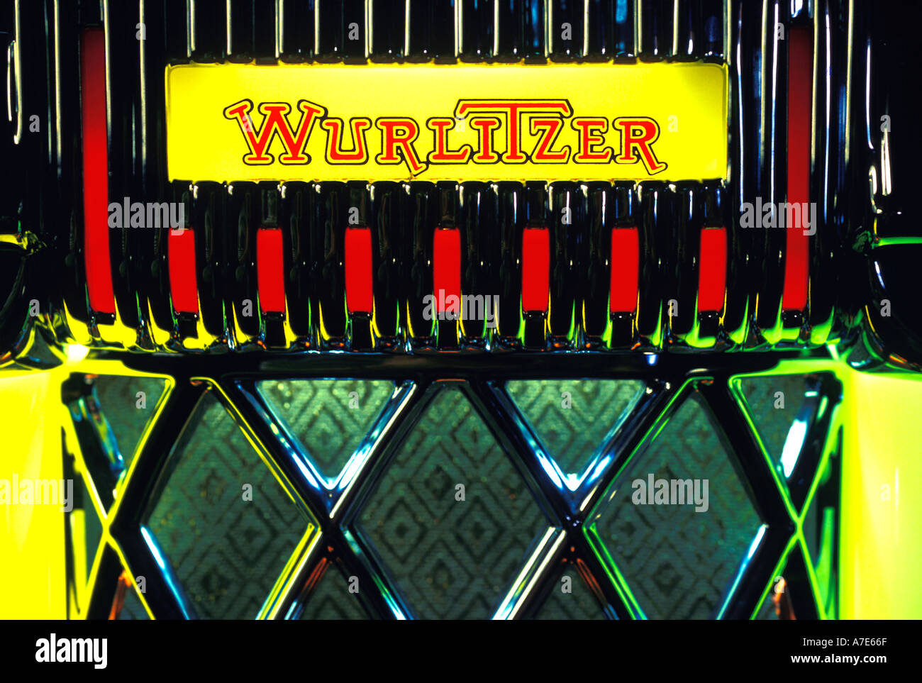 Wurlitzer music jukebox hi-res stock photography and images - Alamy