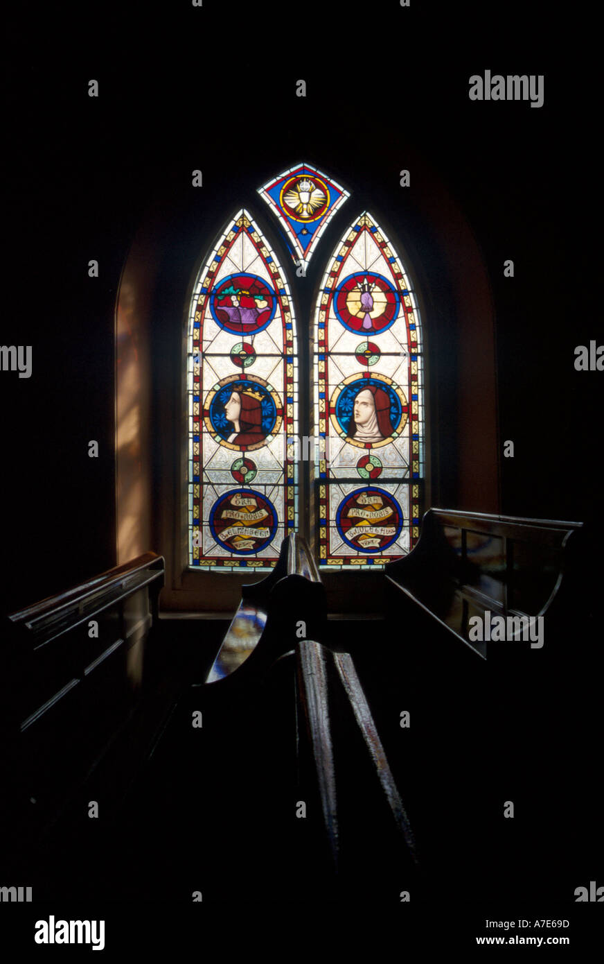 Christian praying stained glass hi-res stock photography and images - Alamy