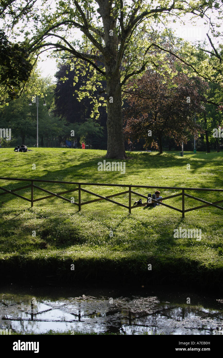 Milan in spring hi-res stock photography and images - Alamy