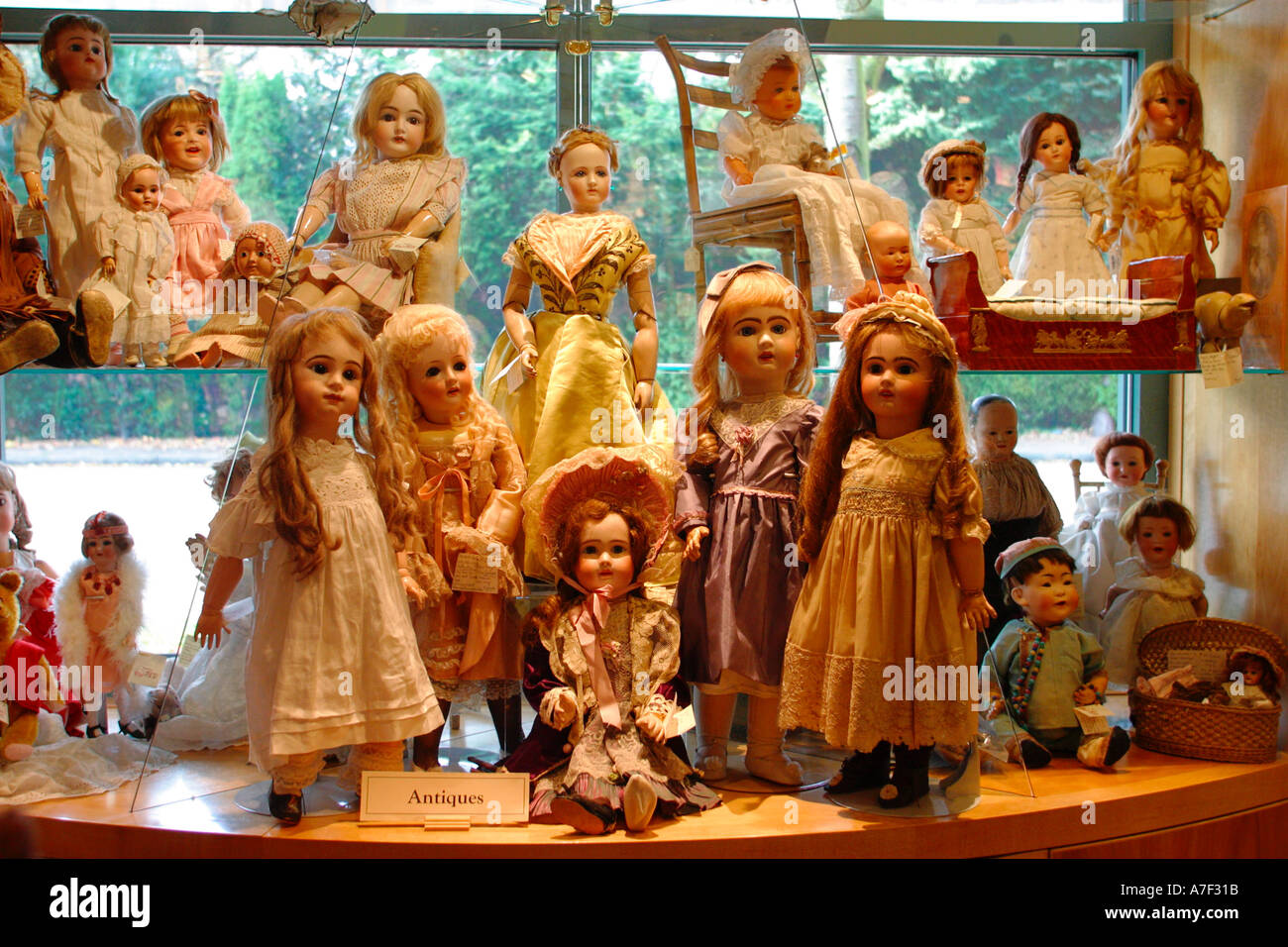 vintage dolls near me