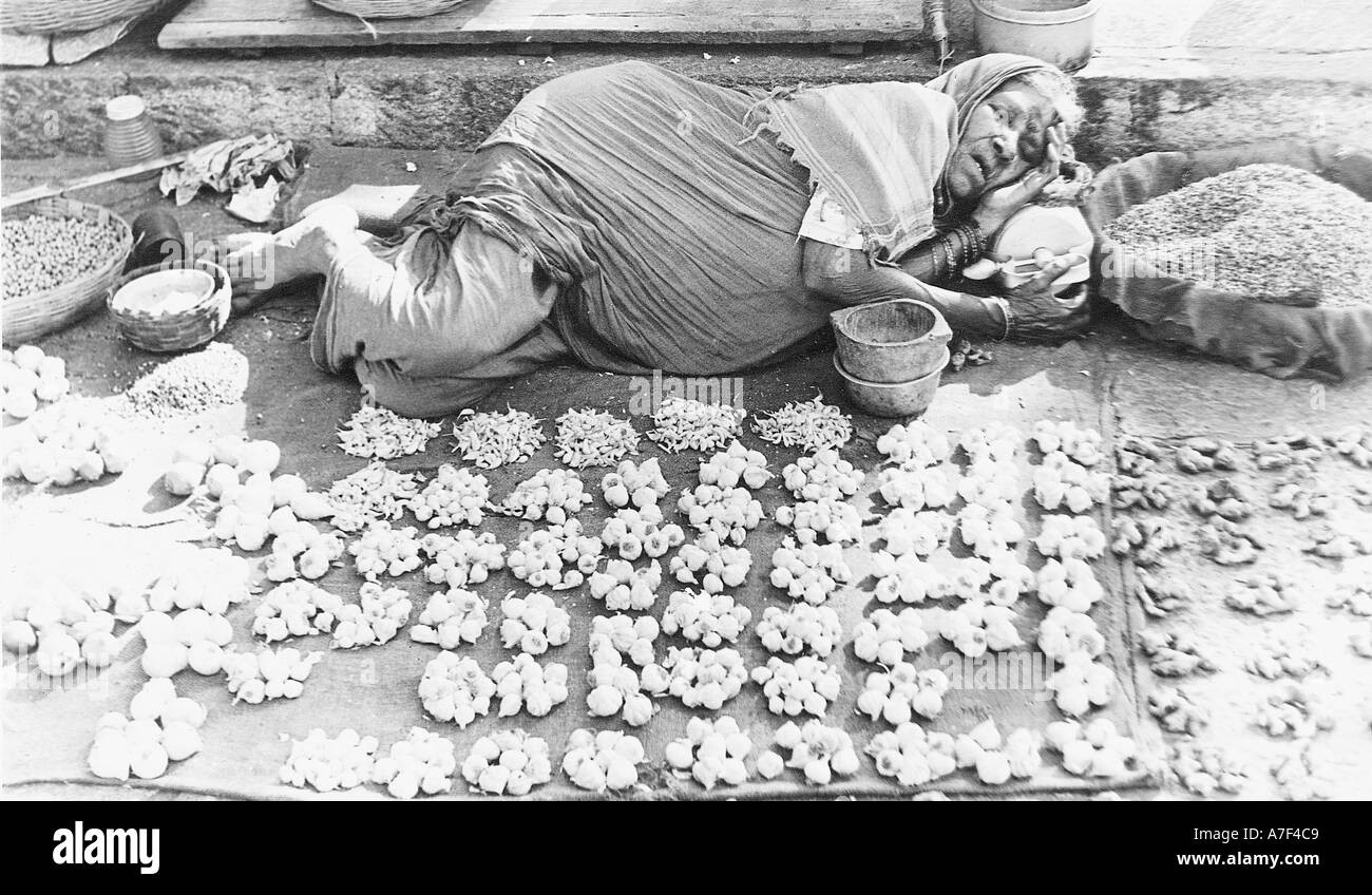 Old Vintage 1900s Black And White Pictures Life In India Indian Life