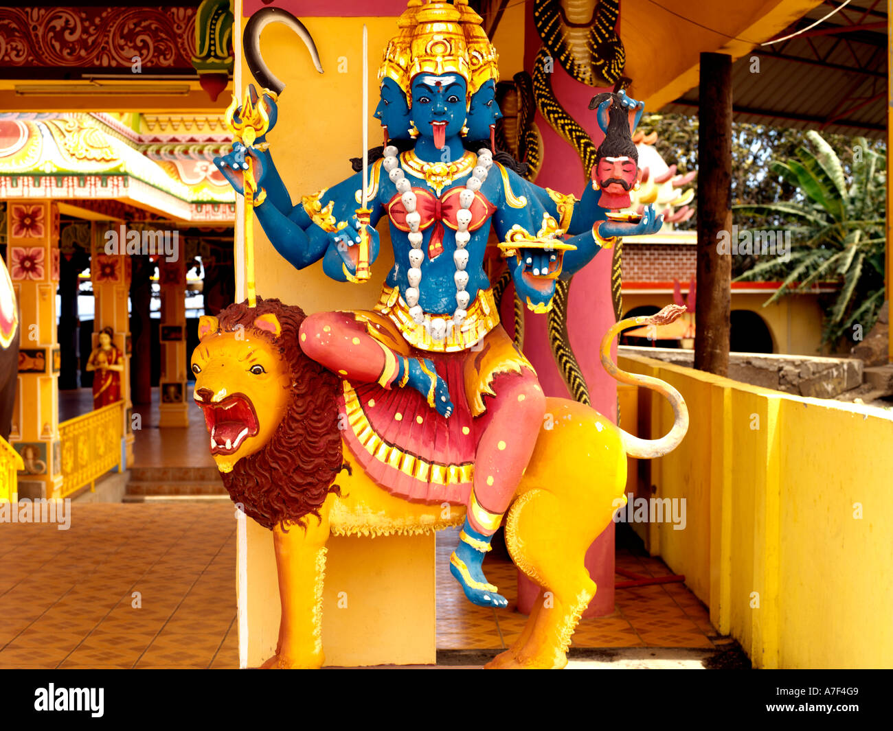 Medine Mauritius Durga Statue in Tamil Hindu Temple for Sugar Workers Tantric de Maha Kali Tookay Temple Stock Photo