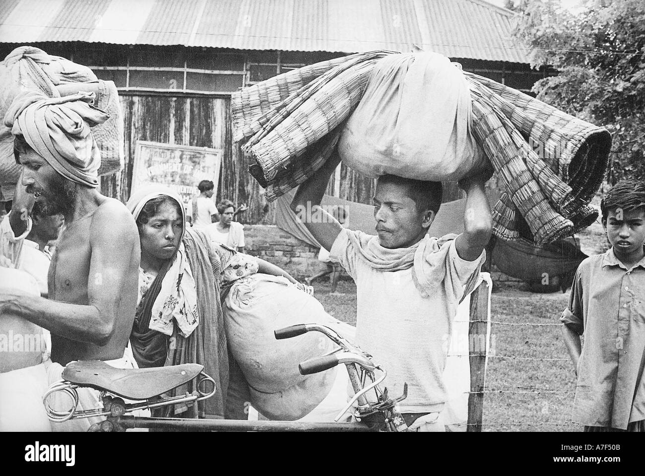 Refugees from east pakistan Black and White Stock Photos & Images - Alamy