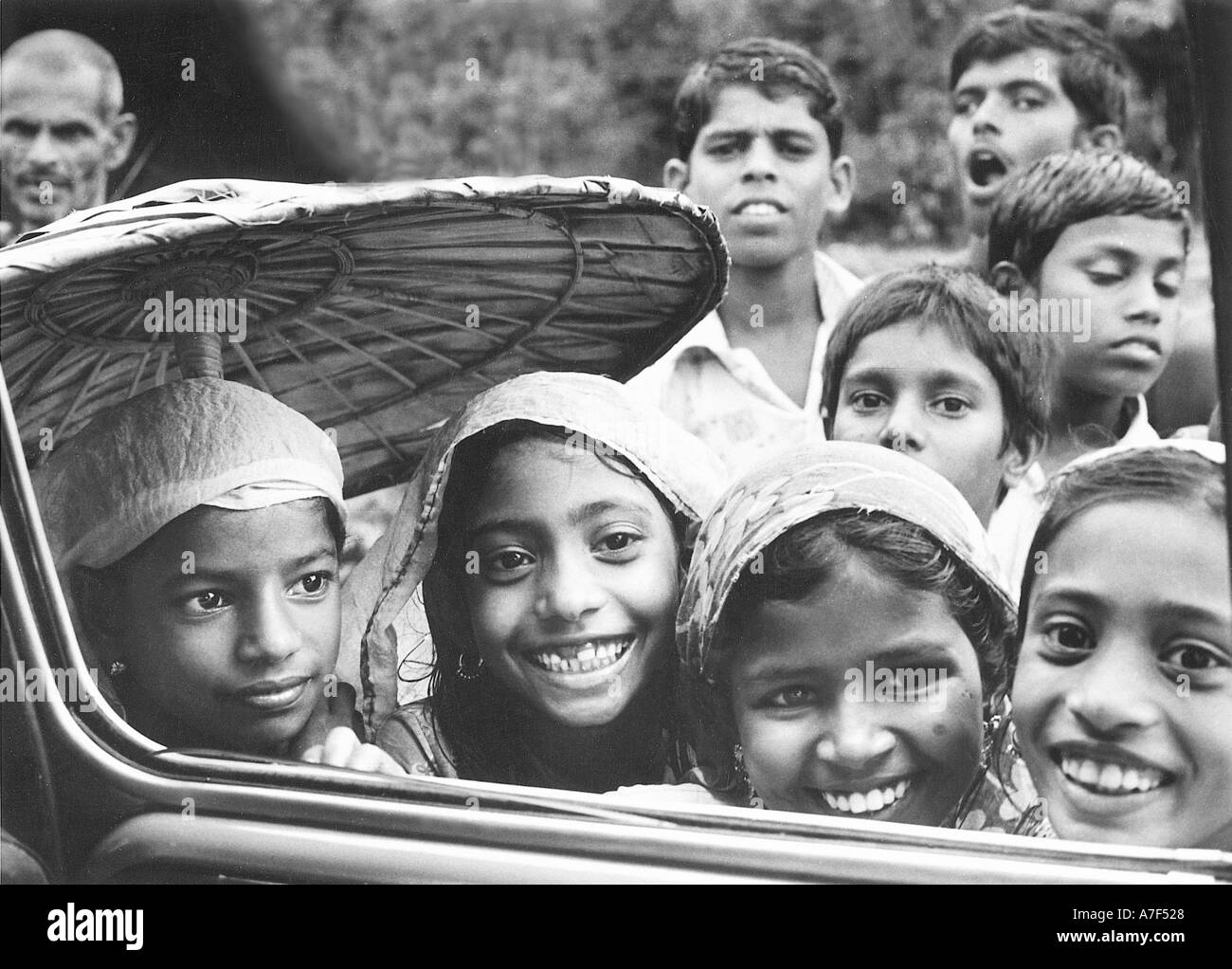 old vintage 1900s black and white pictures Life in India Indian life ...