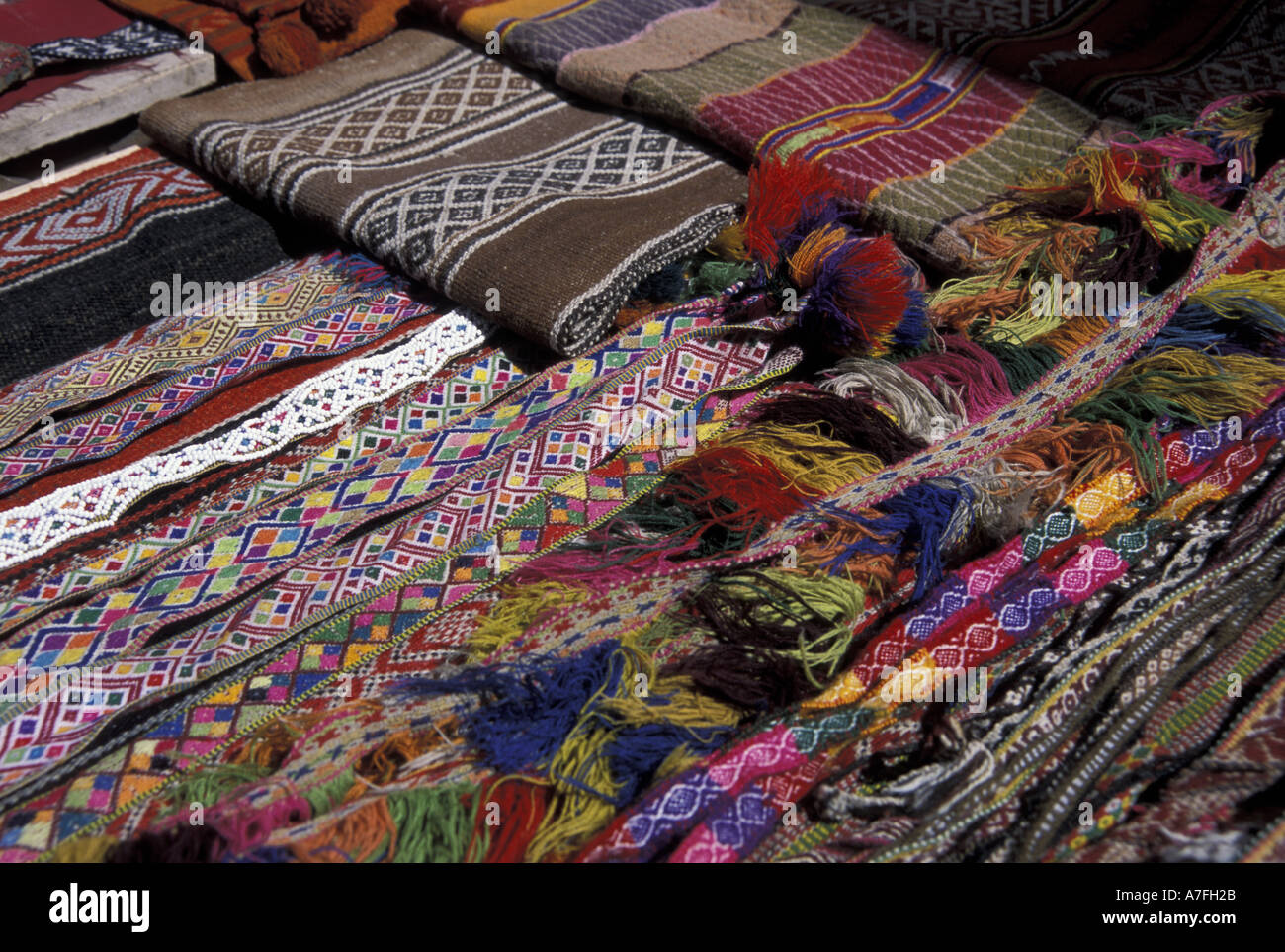 South America, Peru, famous Pisac market, Peruvian crafts, colorful
