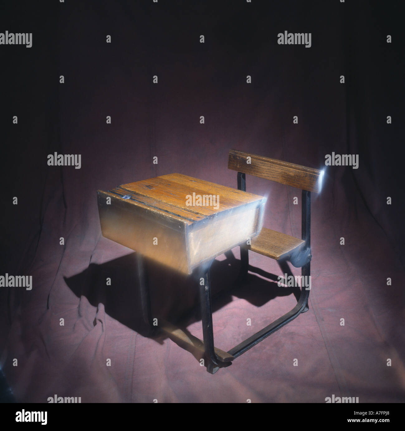 Antique classroom desks hi-res stock photography and images - Alamy