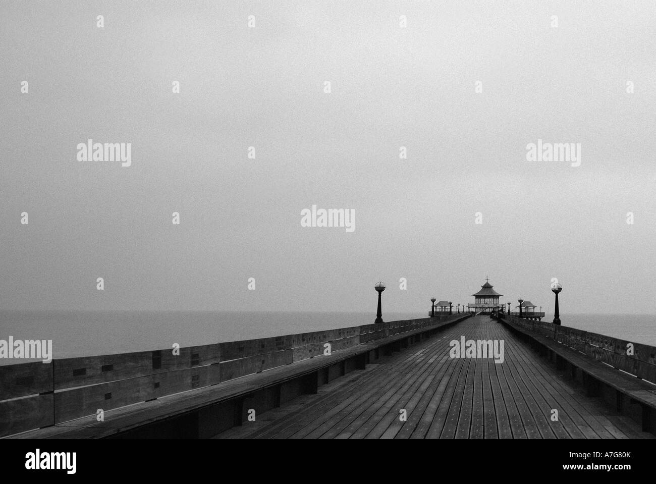 Black and white mono hi-res stock photography and images - Alamy