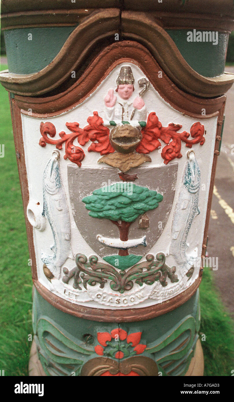 Glasgow Corporation Lighting Department decorated lamp post base