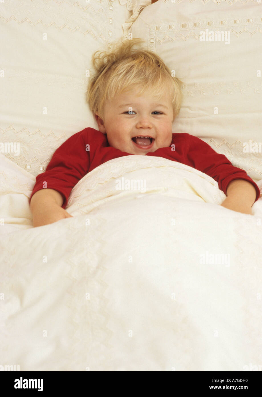 Under covers hires stock photography and images Alamy