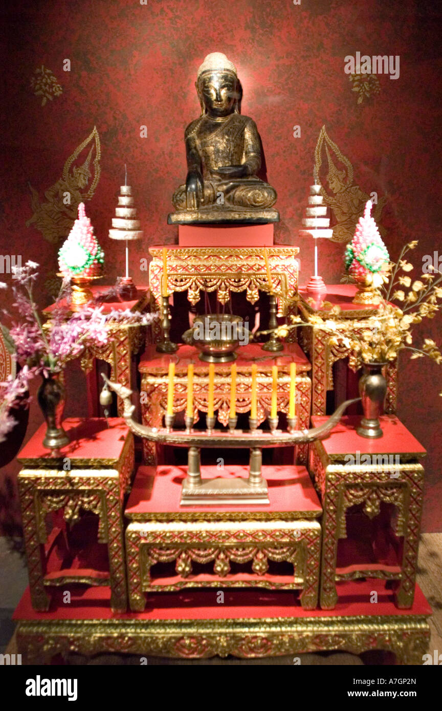 Japanese zen Buddhist shrine in Troppenmuseum, Amsterdam, Holland Stock  Photo - Alamy