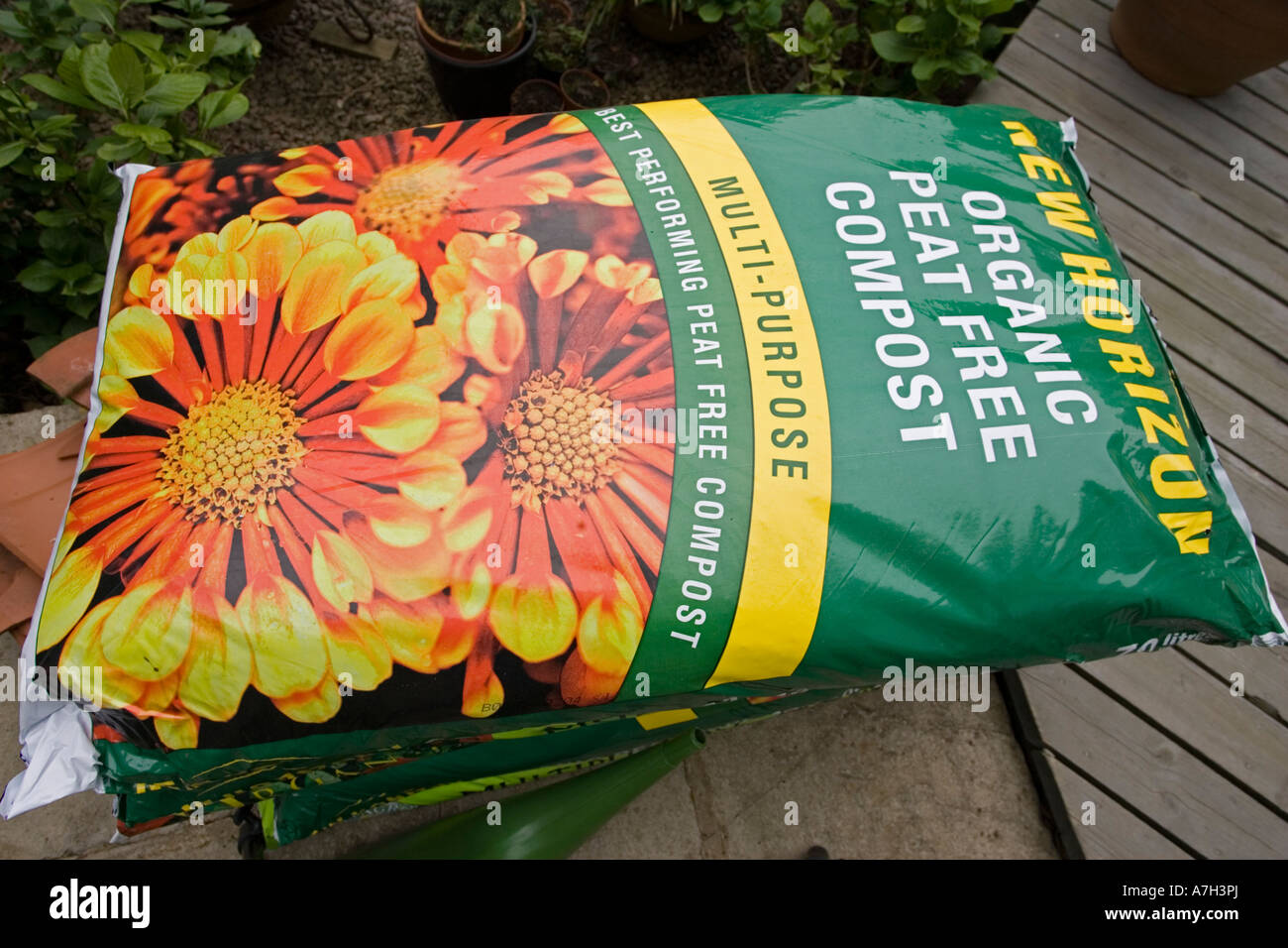 Large bags of peat free multipurpose organic compost Cotswolds UK Stock