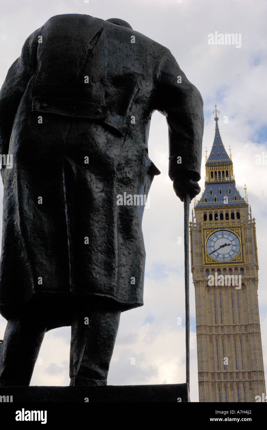 Statue of Sir Winston Churchill facing Parliament, London Stock Photo