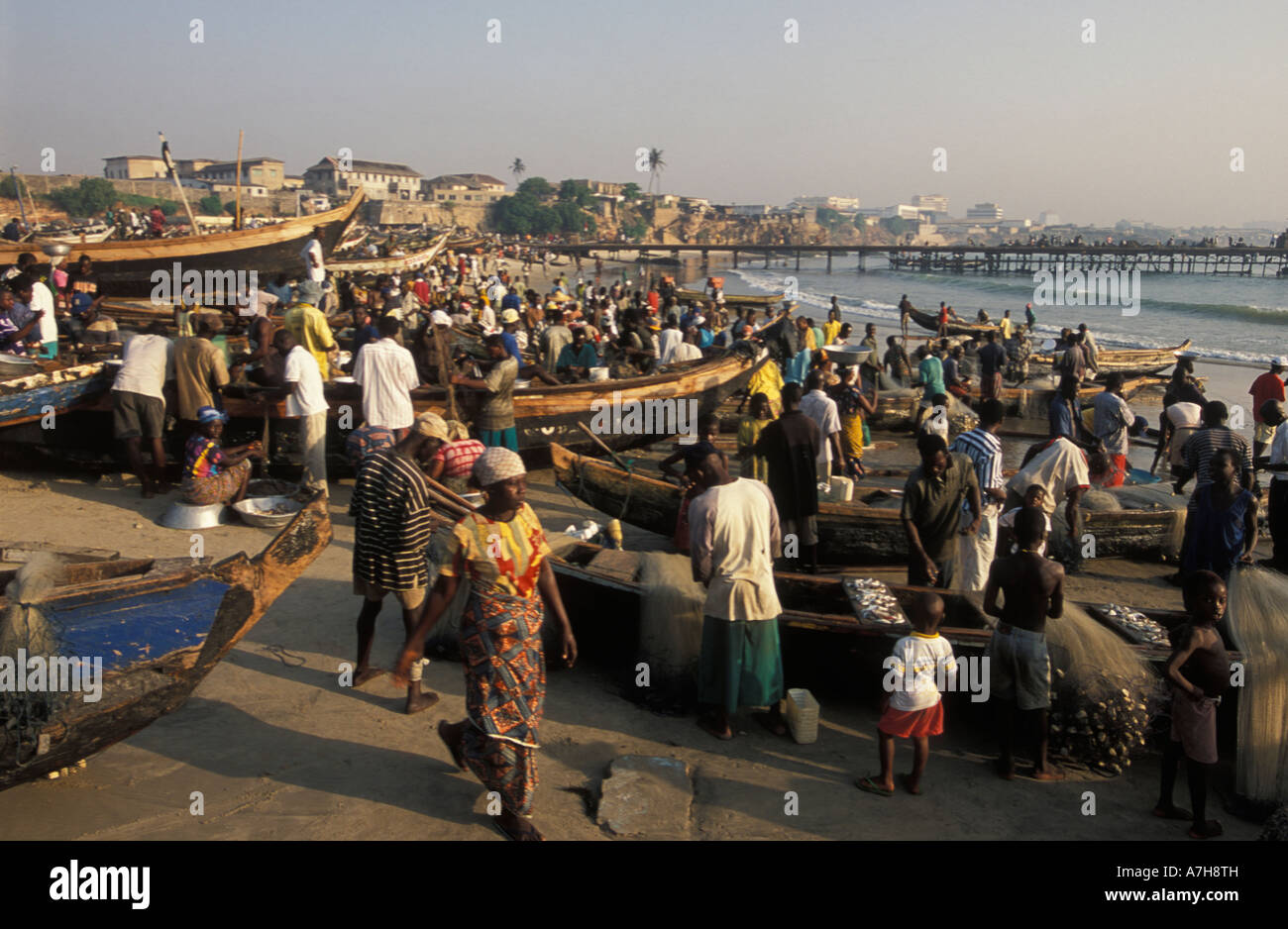 Ghana city people street scene hi-res stock photography and images - Alamy