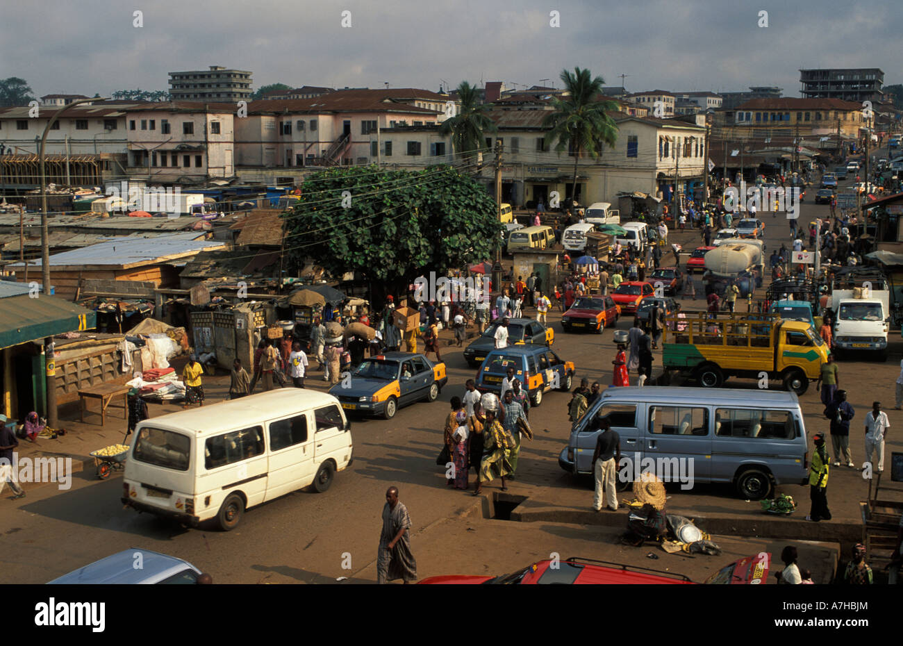 Kumasi market hi-res stock photography and images - Alamy