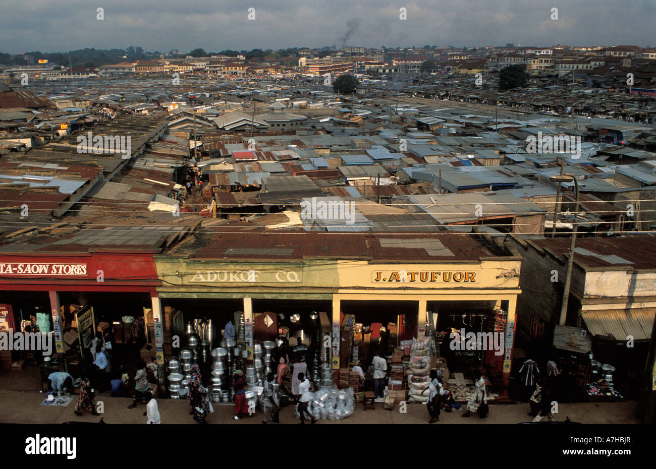Kejetia market, kumasi hi-res stock photography and images - Alamy