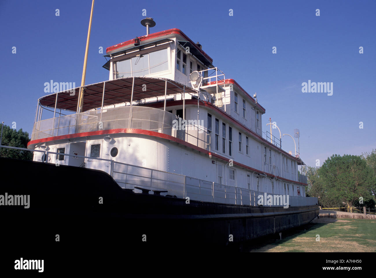 Iowa, Sioux City, Sergeant Floyd Riverboat Museum and Center