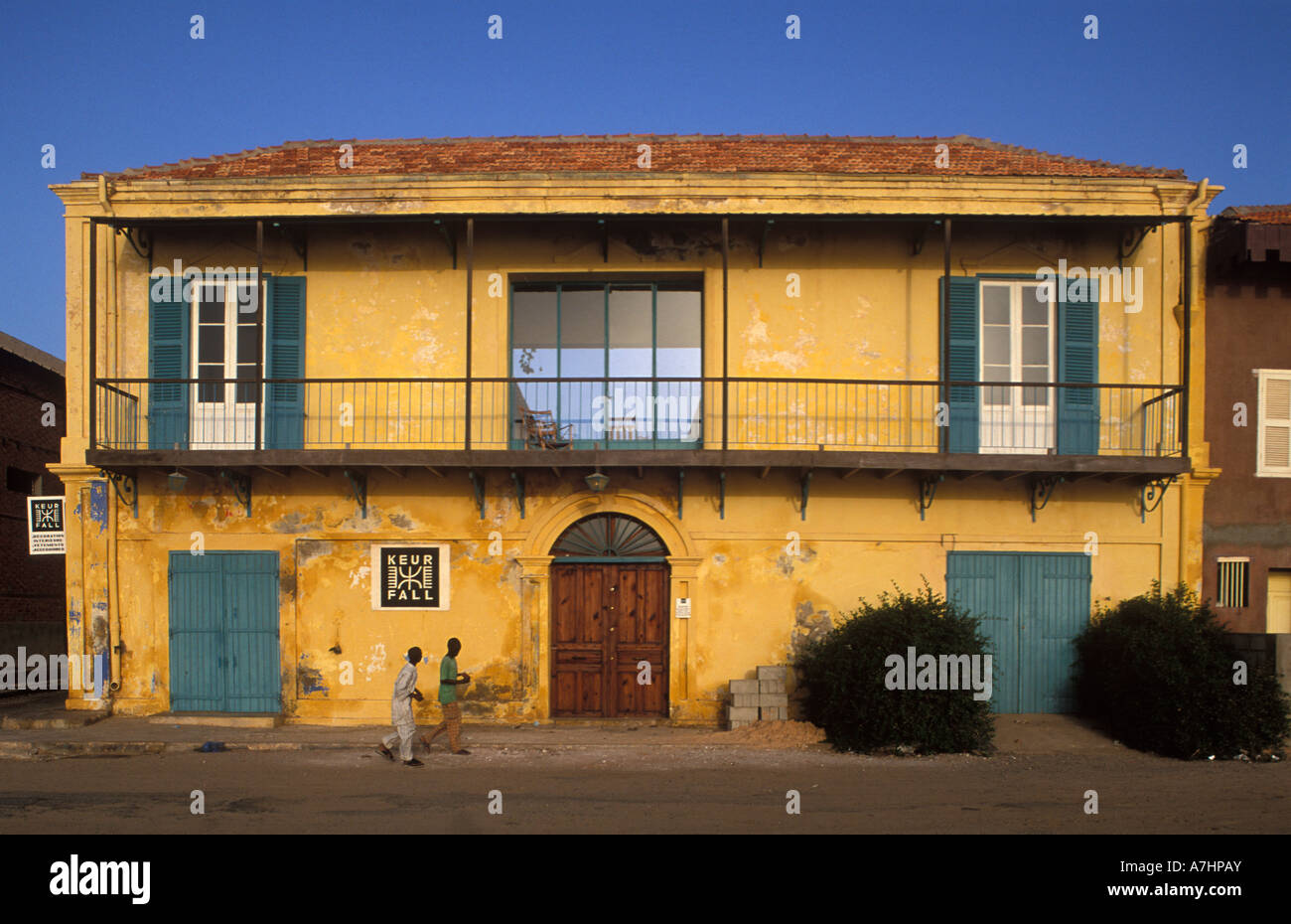 Senegal, Saint Louis. Street Scene. Colonial Era Houses Stock Photo - Alamy