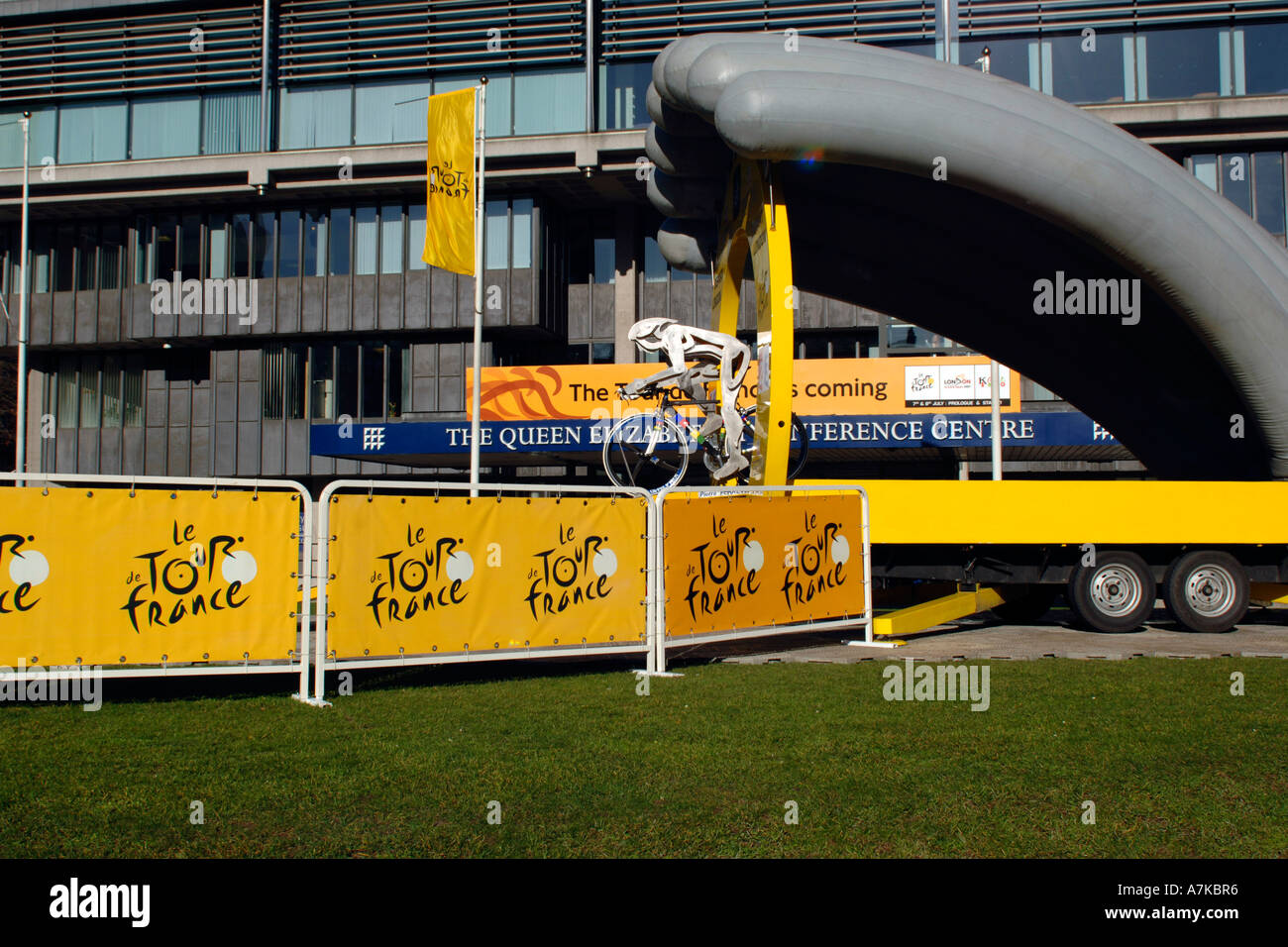 Promotion of the Tour de France in London Stock Photo Alamy
