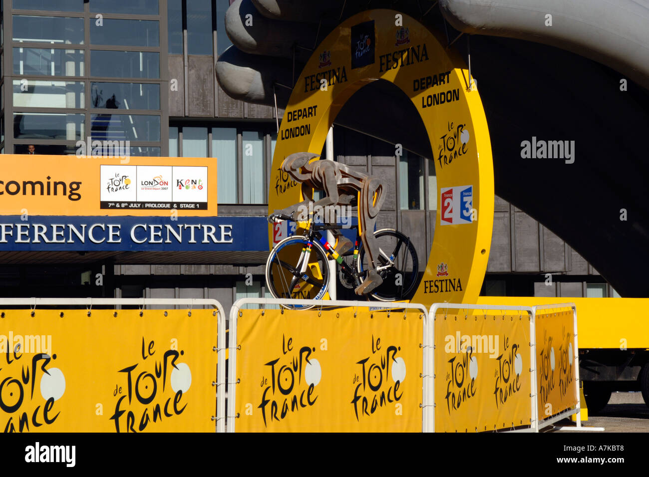 Promotion of the Tour de France in London Stock Photo Alamy