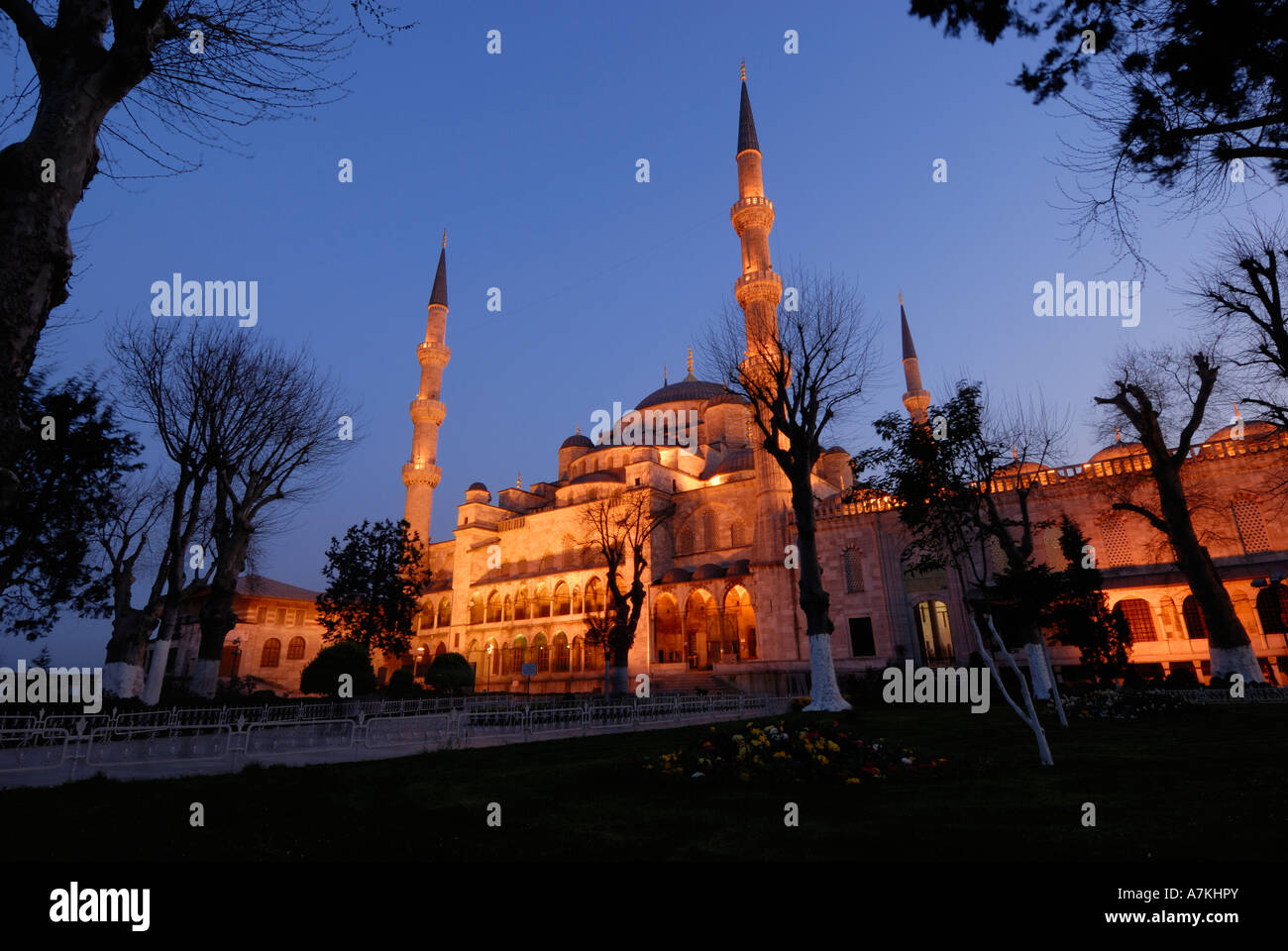 Sultan Ahmet Camii Blue Mosque Istanbul Turkey at Night Stock Photo - Alamy