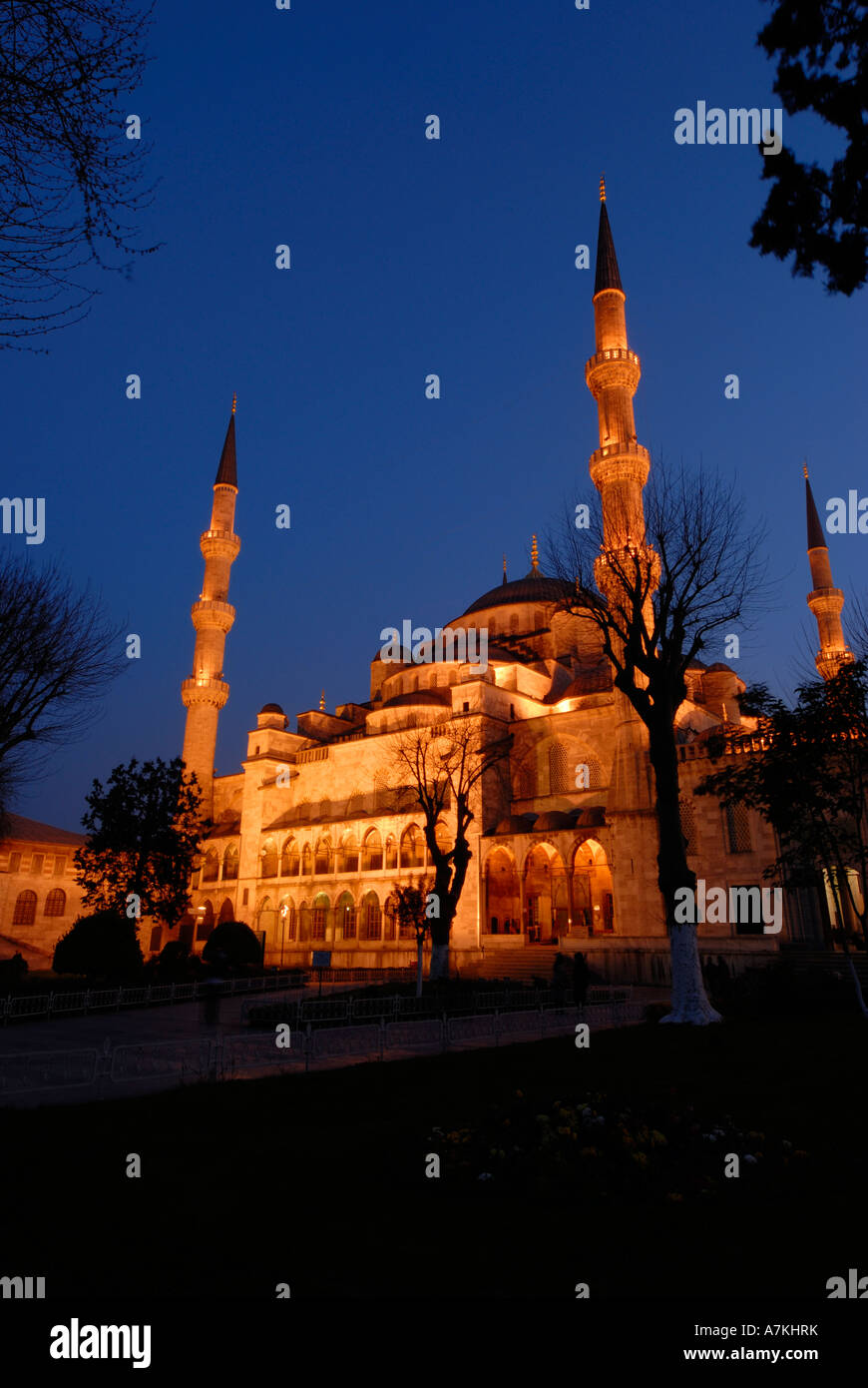 Sultan Ahmet Camii Blue Mosque Istanbul Turkey at Night Stock Photo - Alamy
