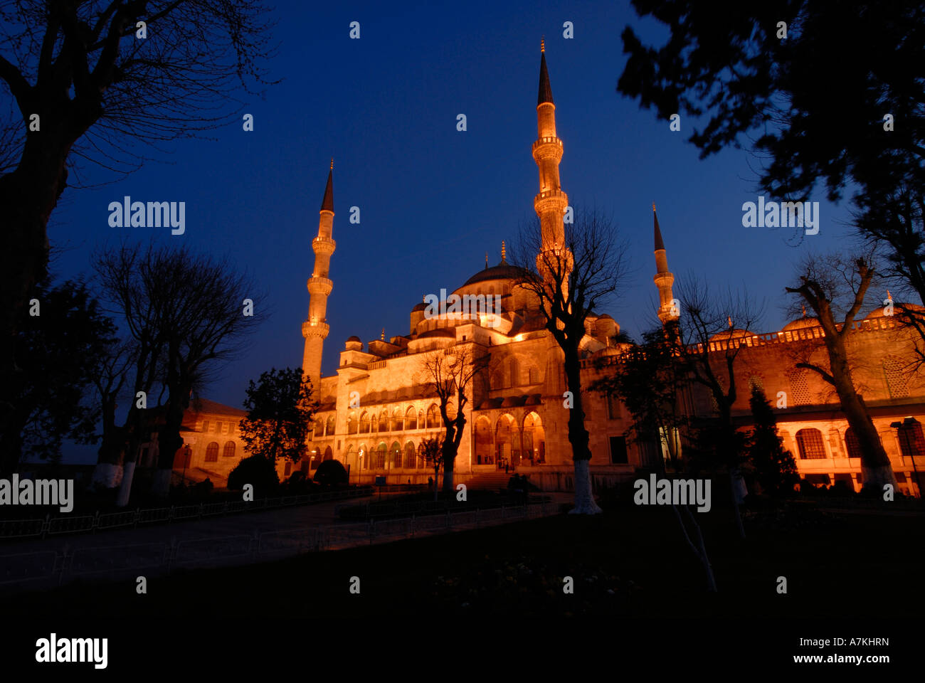 Sultan Ahmet Camii ,Blue Mosque, Istanbul Turkey at Night Stock Photo ...