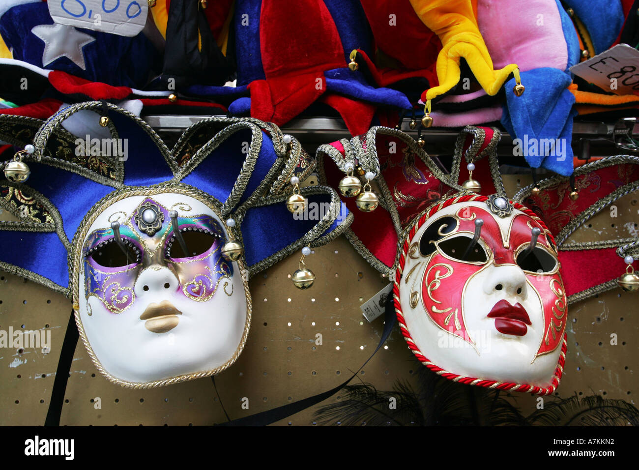Artistic masks venice hi-res stock photography and images - Alamy