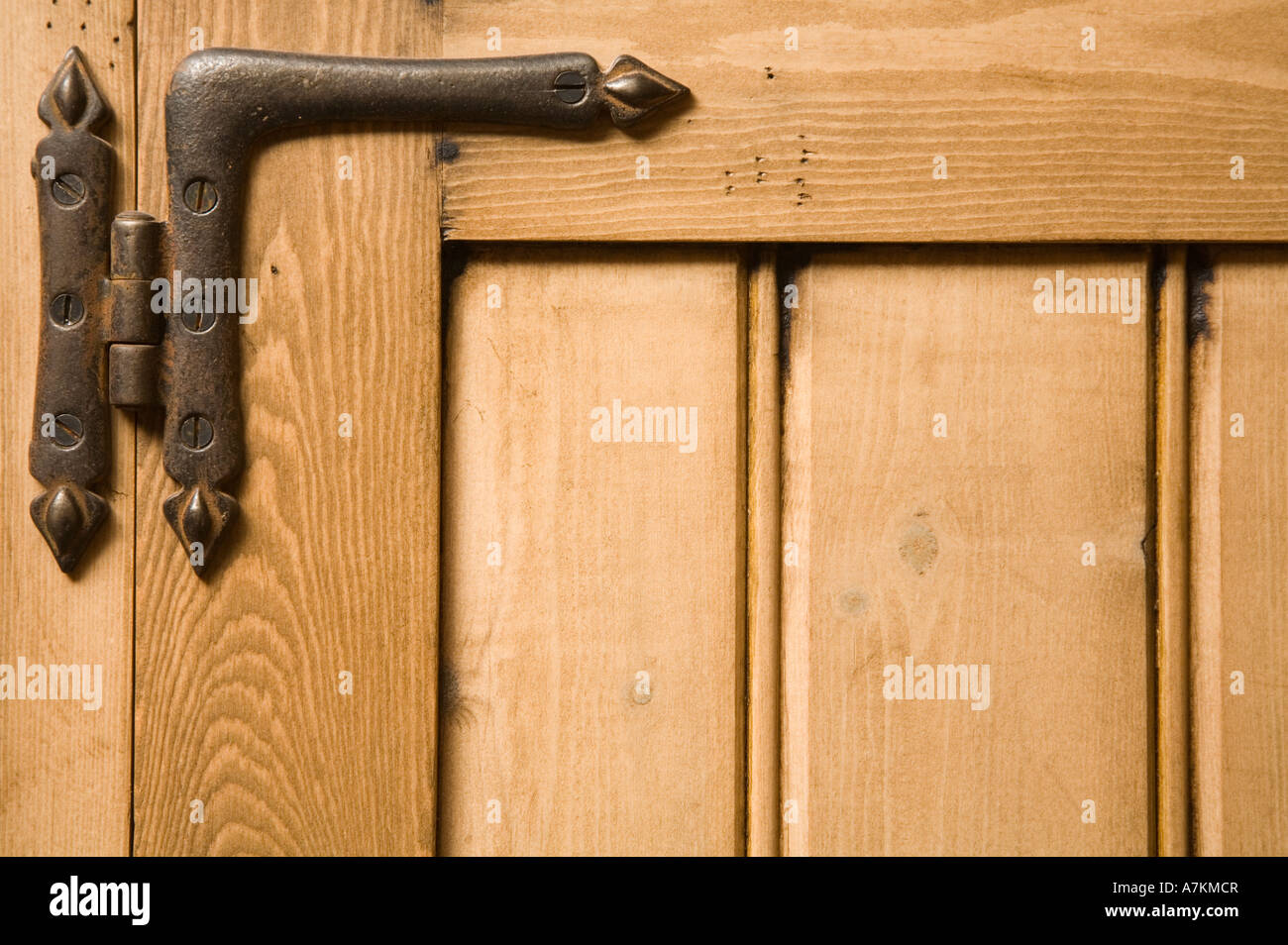 Cast iron furniture hires stock photography and images Alamy