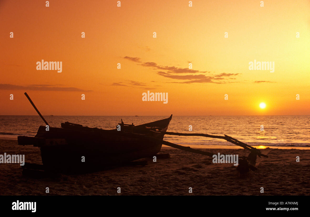 Fishing boat Sunset Goa Baga India Stock Photo - Alamy