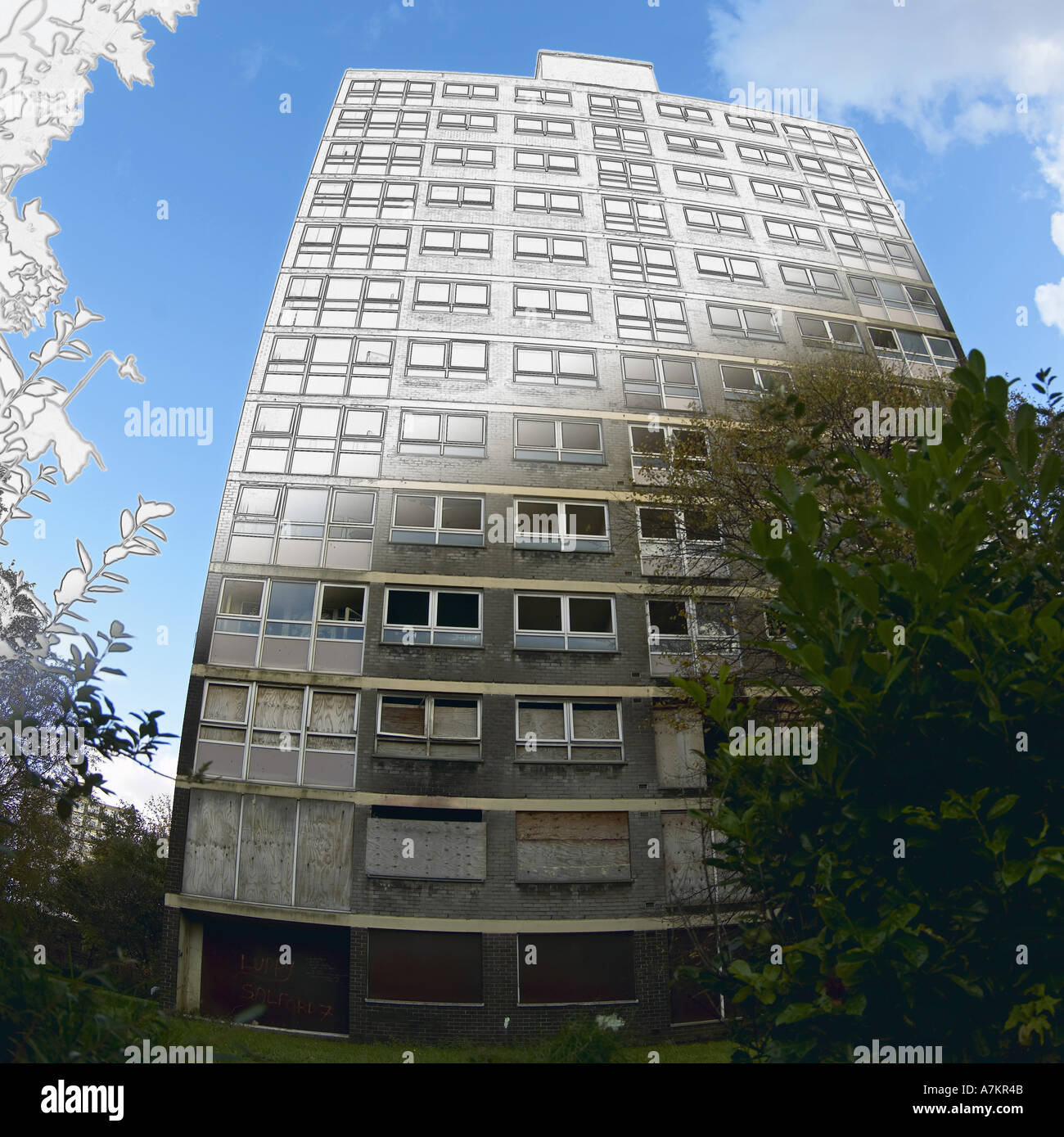 Disused flats Oldham Road Ancoats Manchester England Stock Photo Alamy